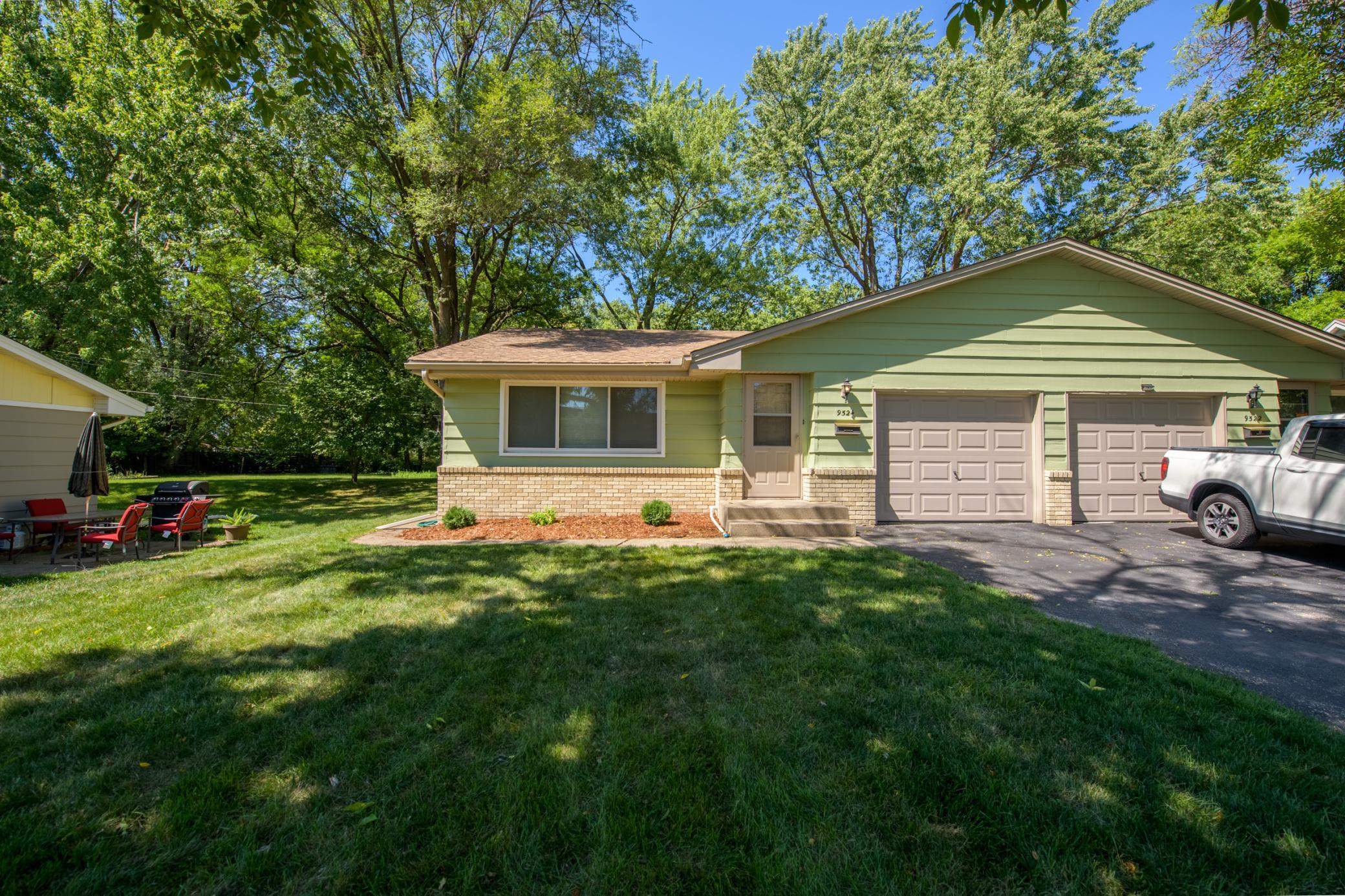 42nd image of 9522 Pleasant Ave S, Bloomington, MN 55420 | MLS# 7131567
