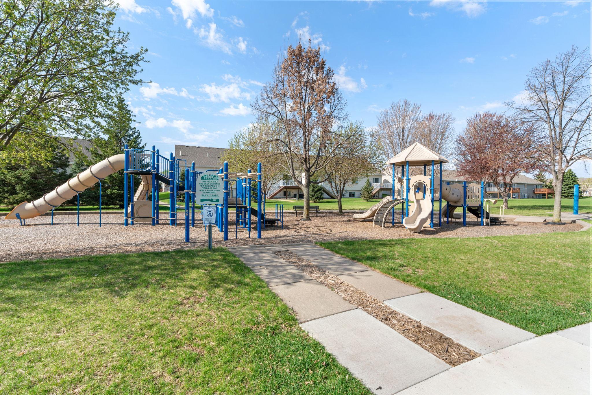 37th image of 4052 Blakewood Dr, Shakopee, MN 55379 | MLS# 7131604