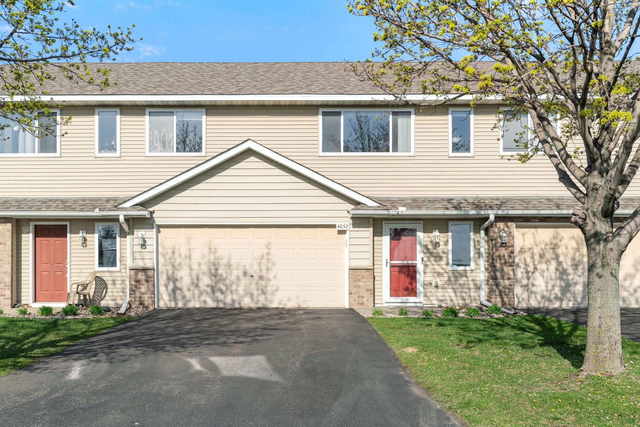 2nd image of 4052 Blakewood Dr, Shakopee, MN 55379 | MLS# 7131604