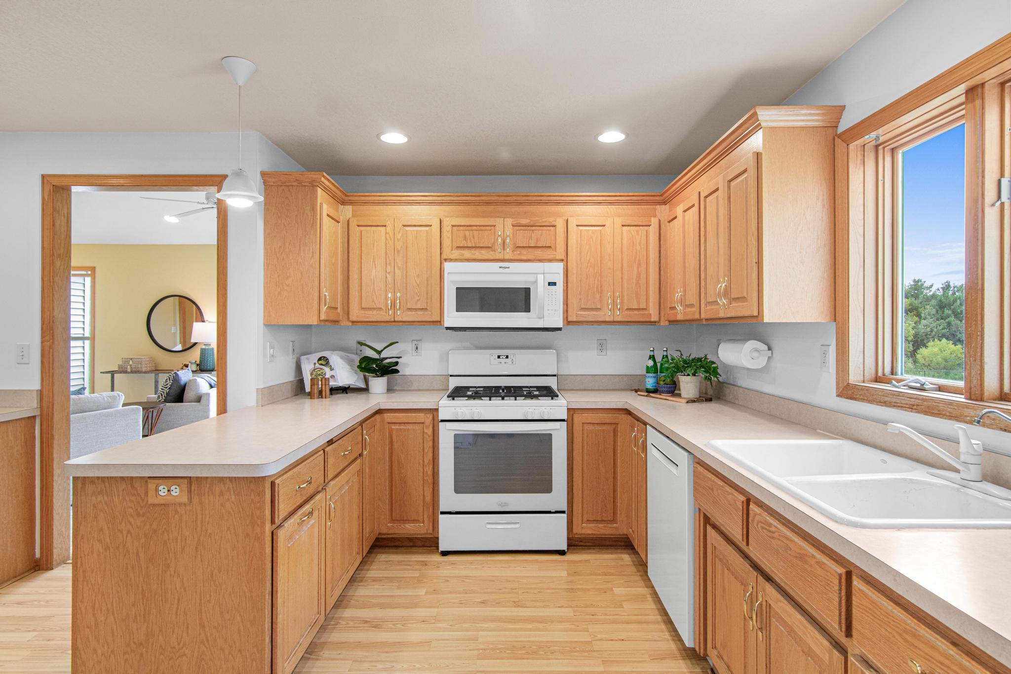 4th image of 17213 Van Buren St Ne, Ham Lake, MN 55304 | MLS# 7131642