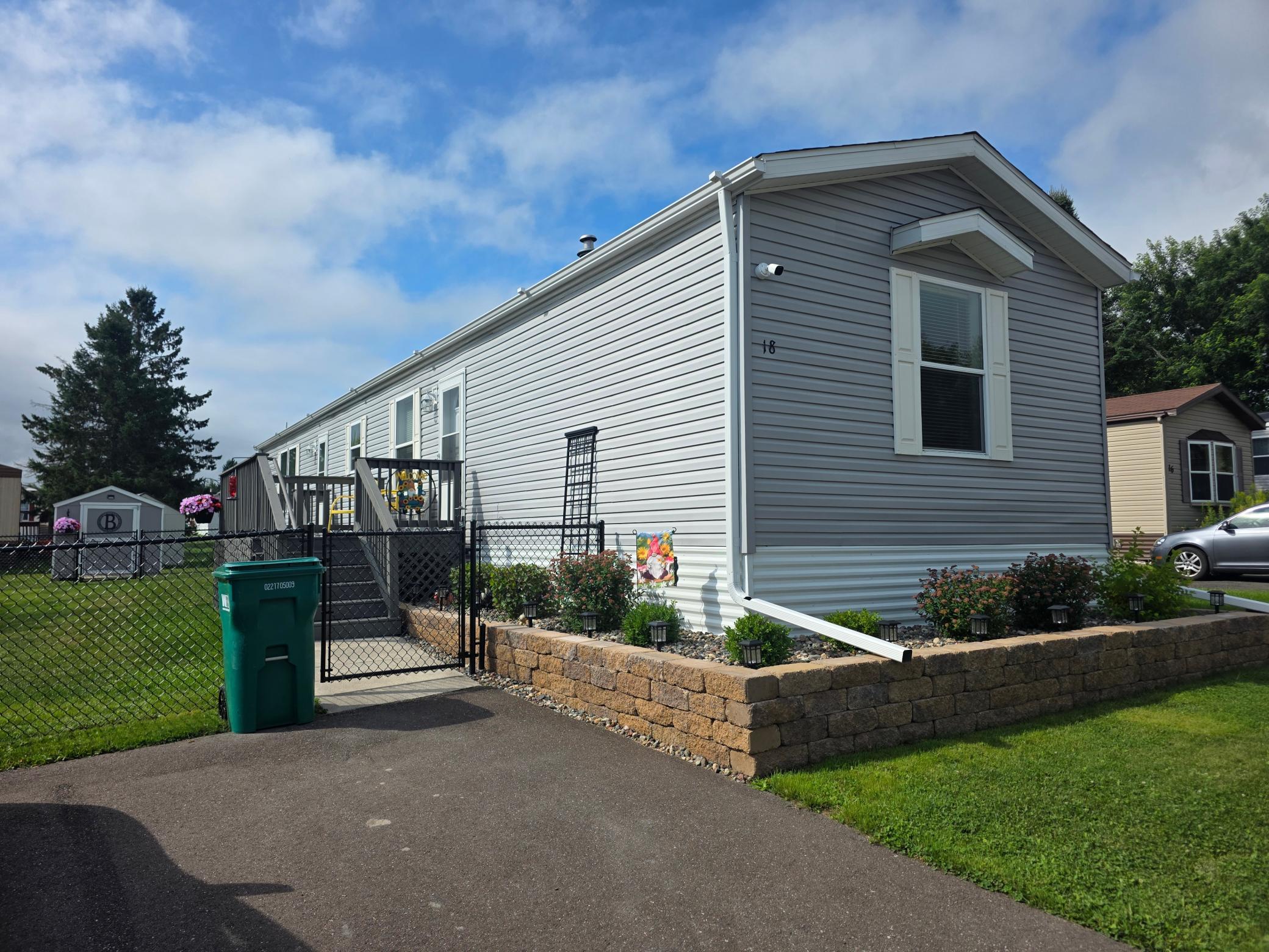 1st image of 18 Kalmia Dr, Duluth, MN 55810 | MLS# 7131715