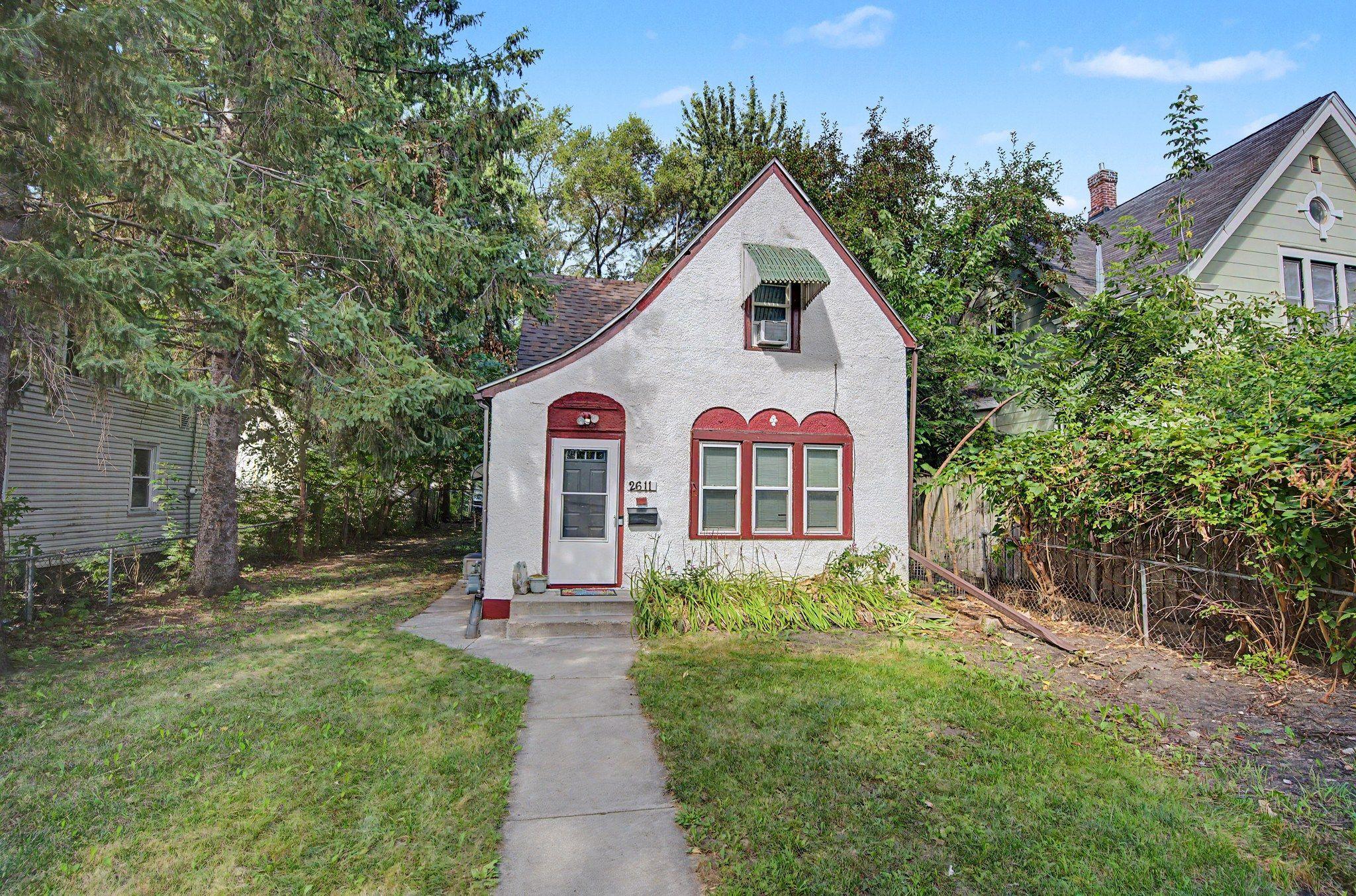 2nd image of 2611 Girard Ave N, Minneapolis, MN 55411 | MLS# 7131716