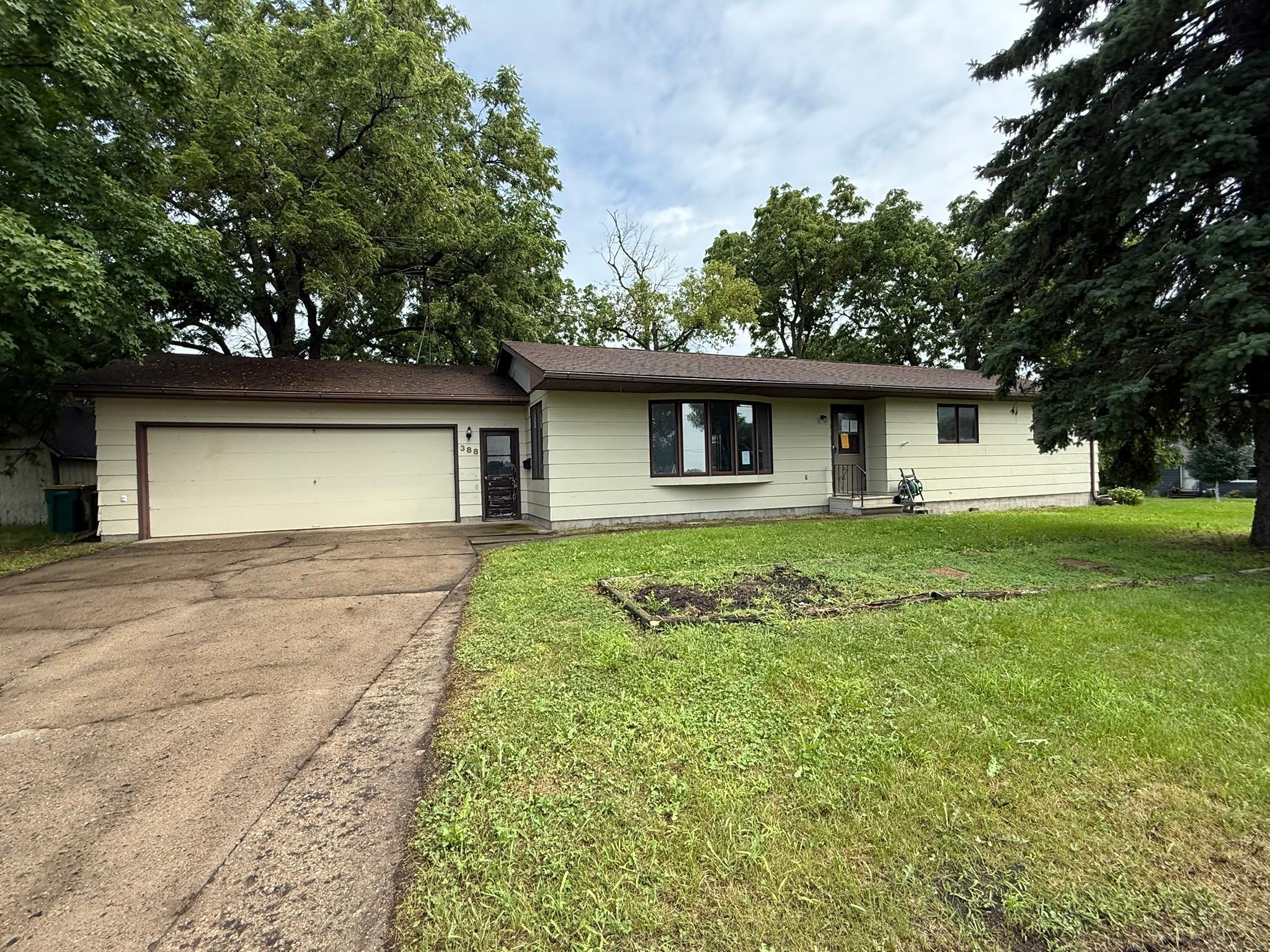 1st image of 388 E Main St, Alden, MN 56009 | MLS# 7131729