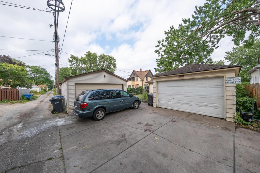 4th image of 4037 Fremont Ave N, Minneapolis, MN 55412 | MLS# 7131768
