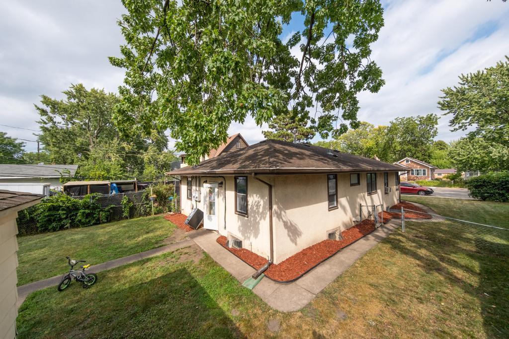 27th image of 4037 Fremont Ave N, Minneapolis, MN 55412 | MLS# 7131768