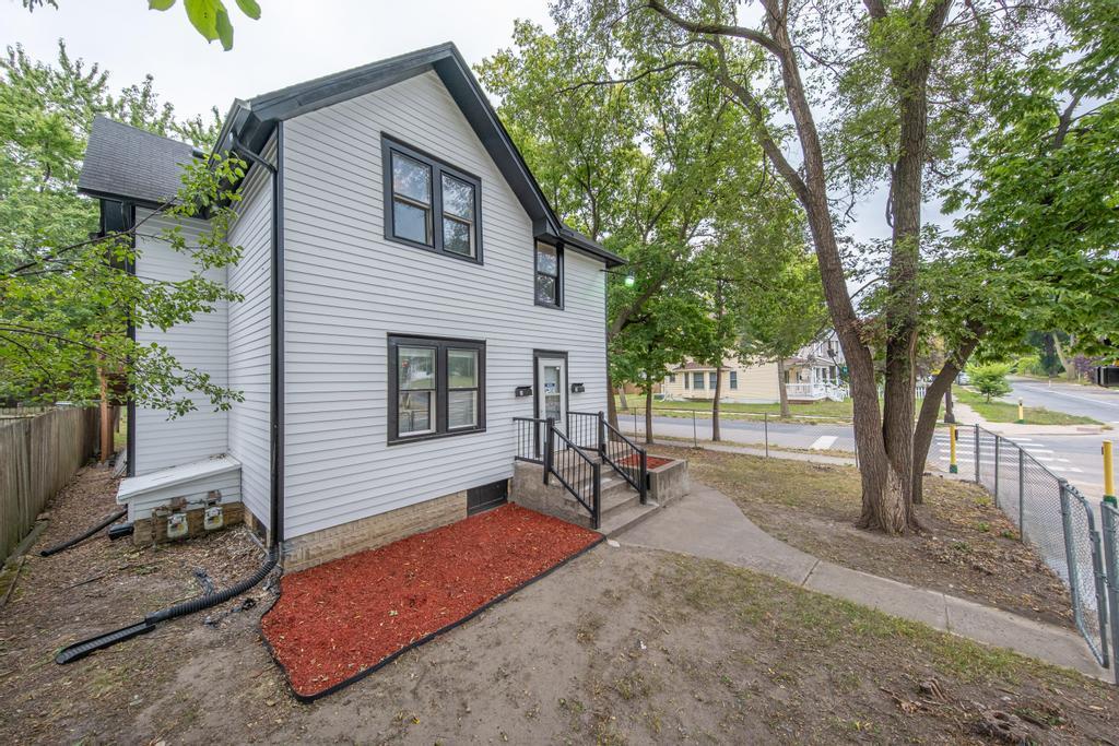 image of 2400 Emerson Ave N, Minneapolis, MN 55411 | MLS# 7131771