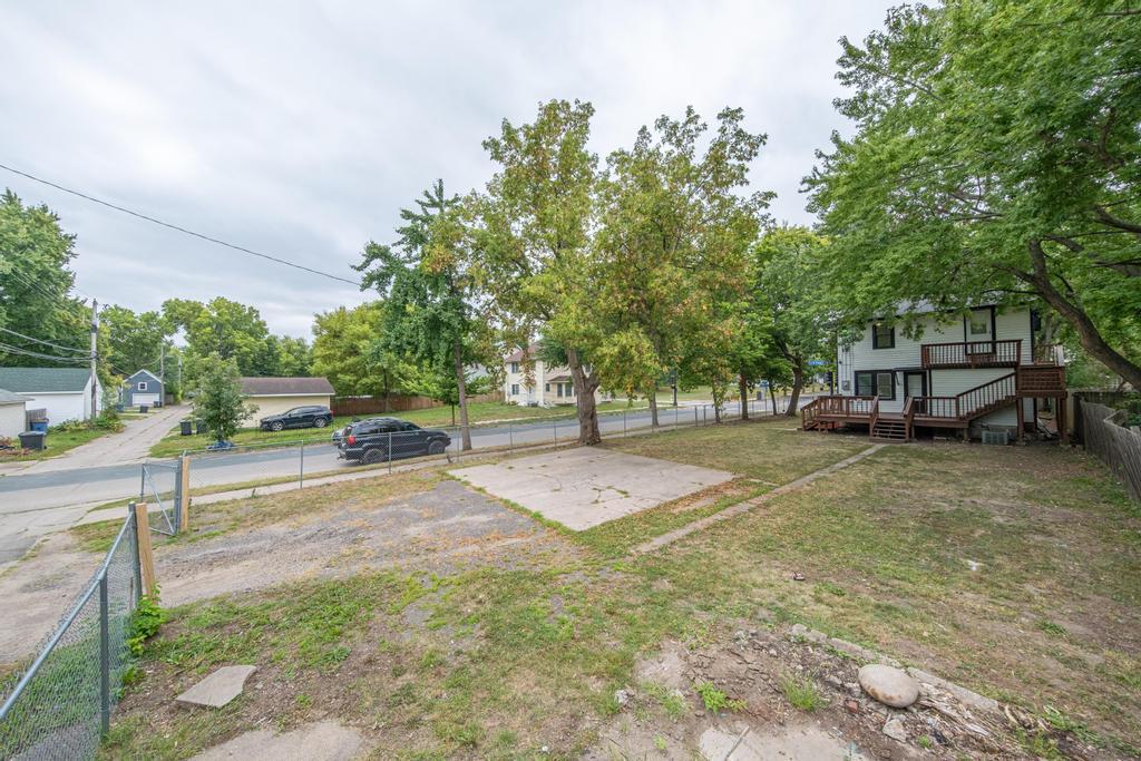 45th image of 2400 Emerson Ave N, Minneapolis, MN 55411 | MLS# 7131771