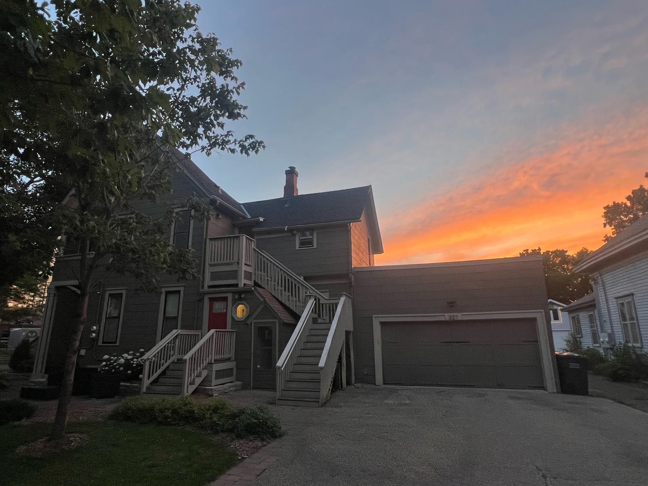 1st image of 327 5th St Se, Minneapolis, MN 55414 | MLS# 7131802