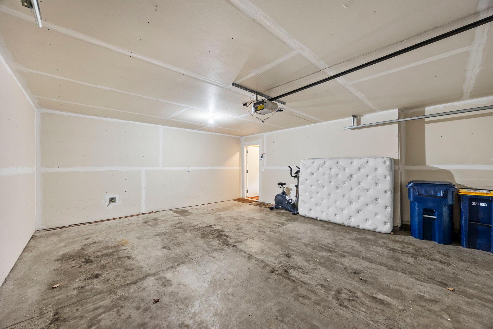 54th image of 4022 Cedar Grove Ln, Eagan, MN 55122 | MLS# 7131843