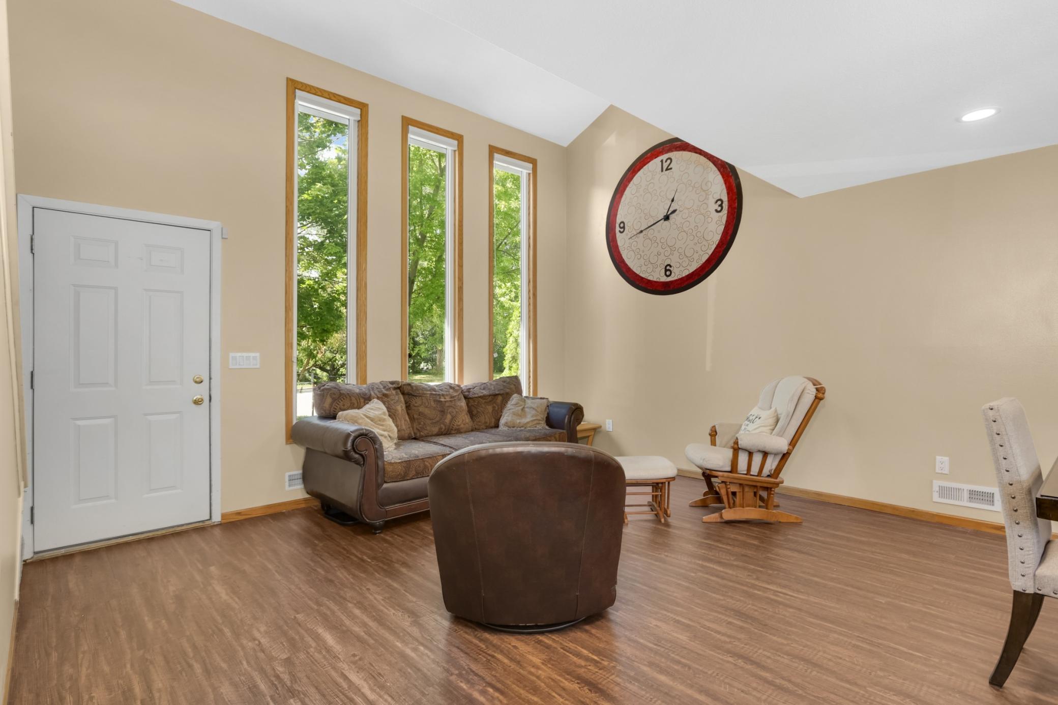 Photo 2 of Townhouse for sale at 2704 Rolling Oaks Rd, Burnsville, MN 55337 | MLS# 7131884 | Listing updated on 2026-09-03