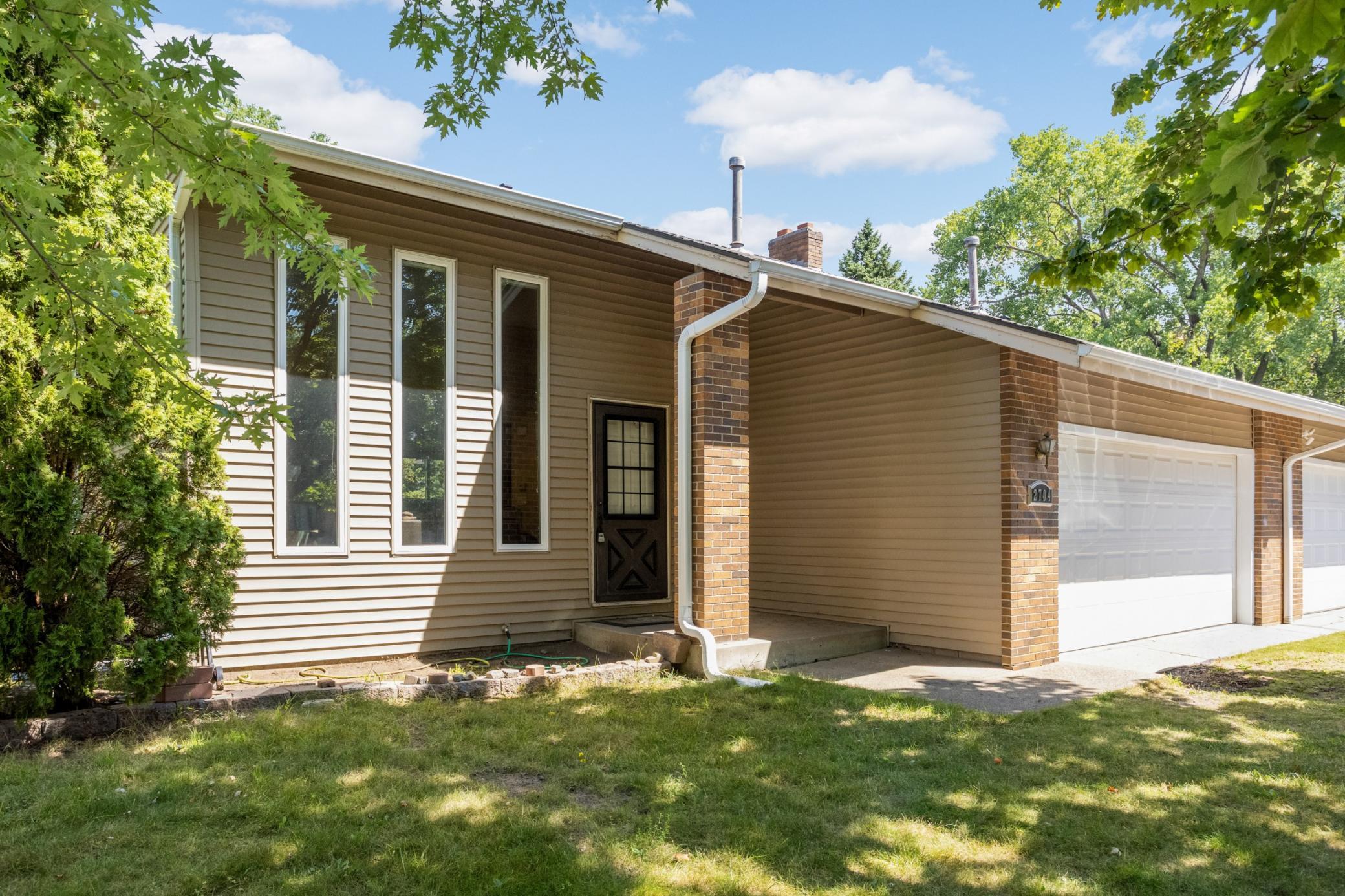 Photo 1 of Townhouse for sale at 2704 Rolling Oaks Rd, Burnsville, MN 55337 | MLS# 7131884 | Listing updated on 2026-09-03