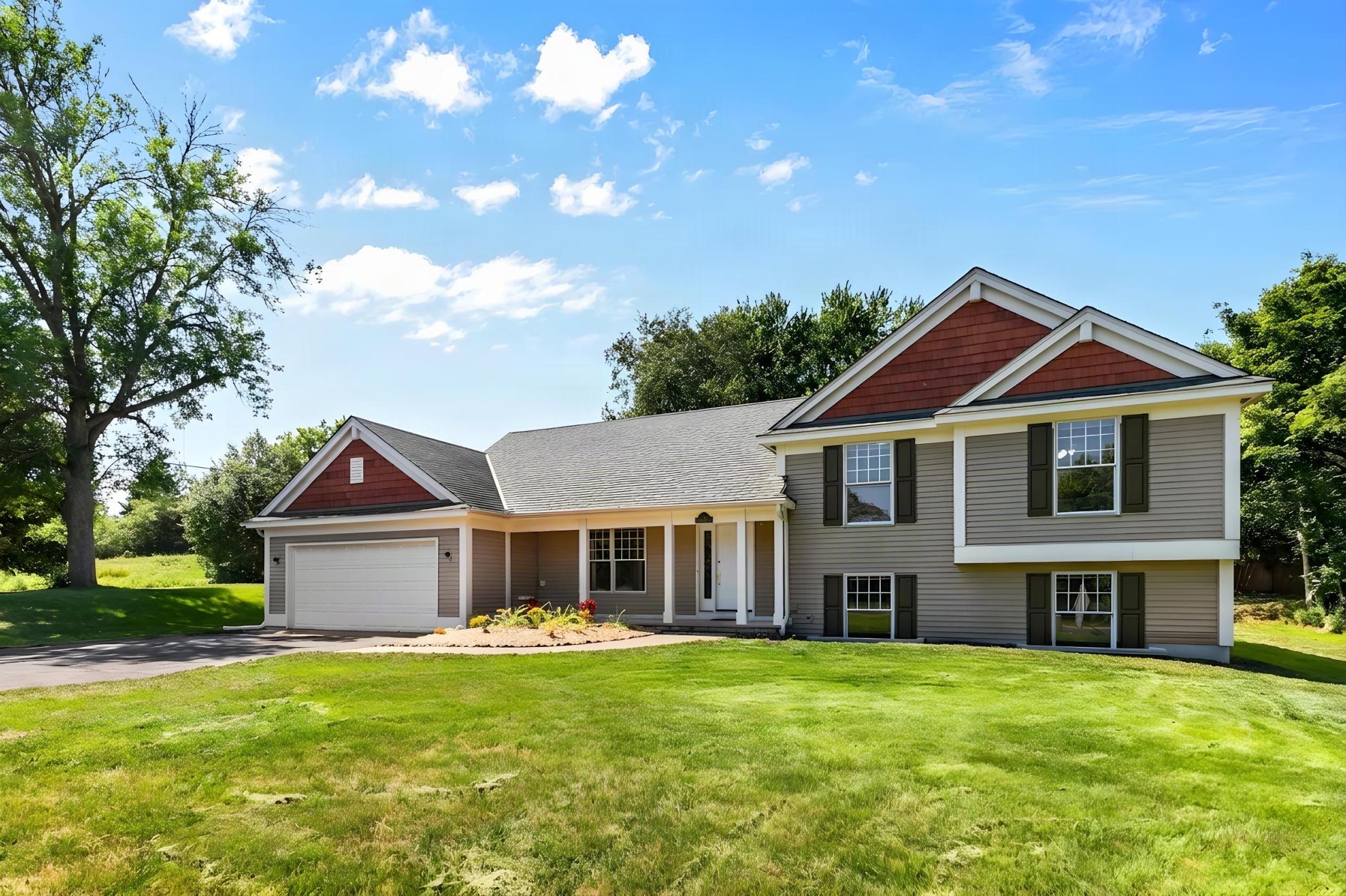 1st image of 500 Driftwood Rd, New Brighton, MN 55112 | MLS# 7131919
