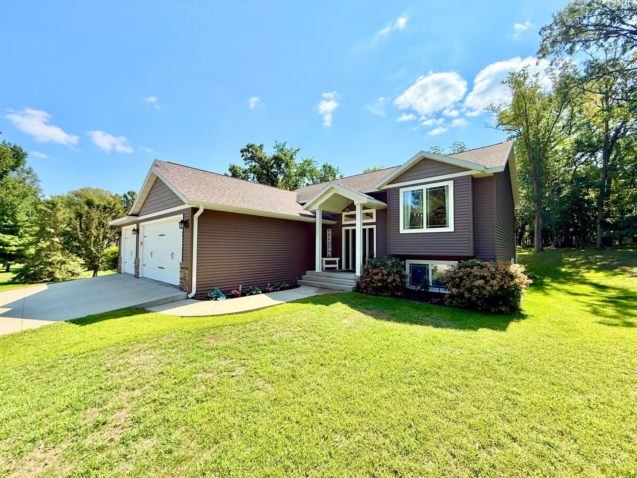 5th image of 863 Whitetail Ln, Detroit Lakes, MN 56501 | MLS# 7131981