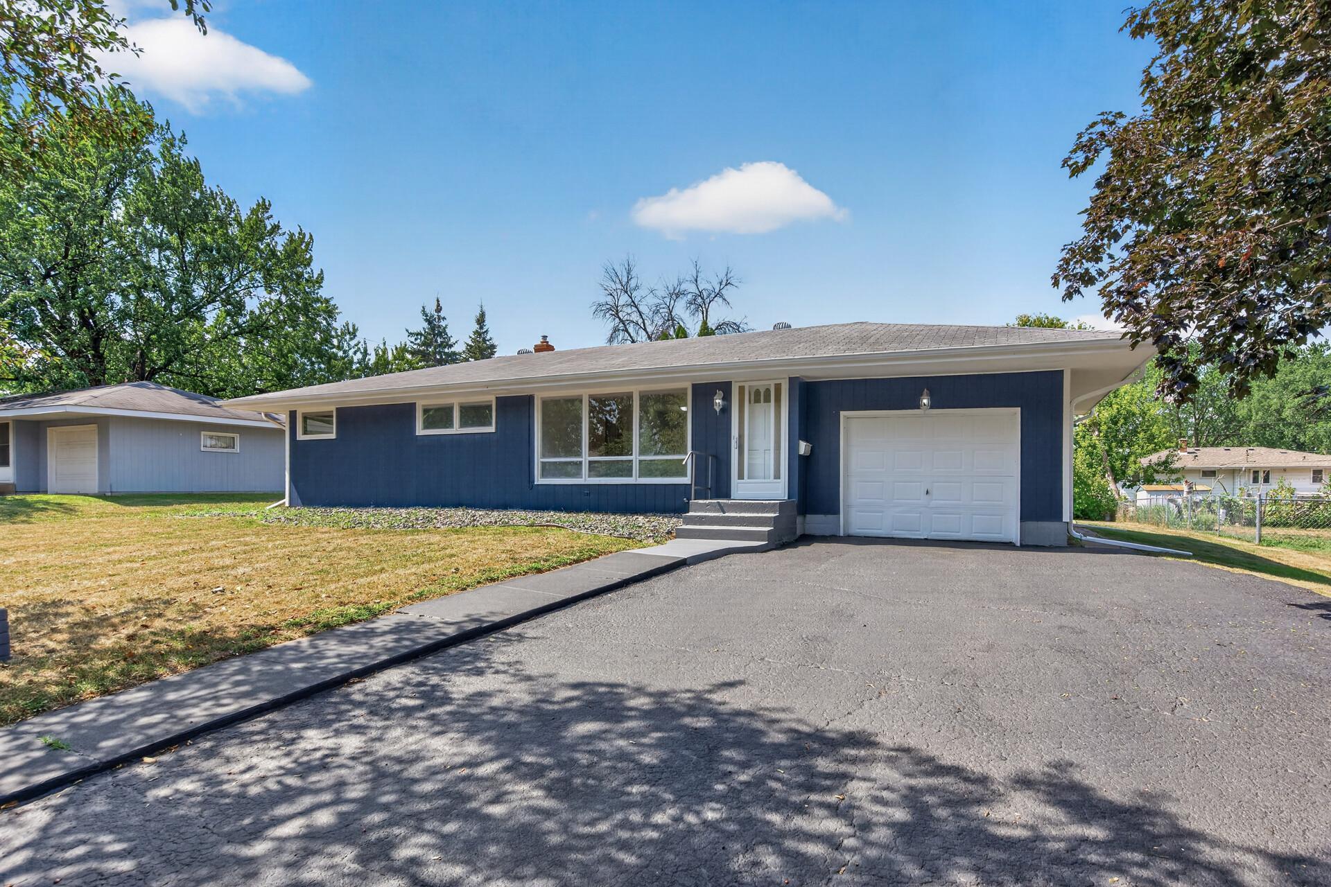 1st image of 2833 Farrington St, Roseville, MN 55113 | MLS# 7131998