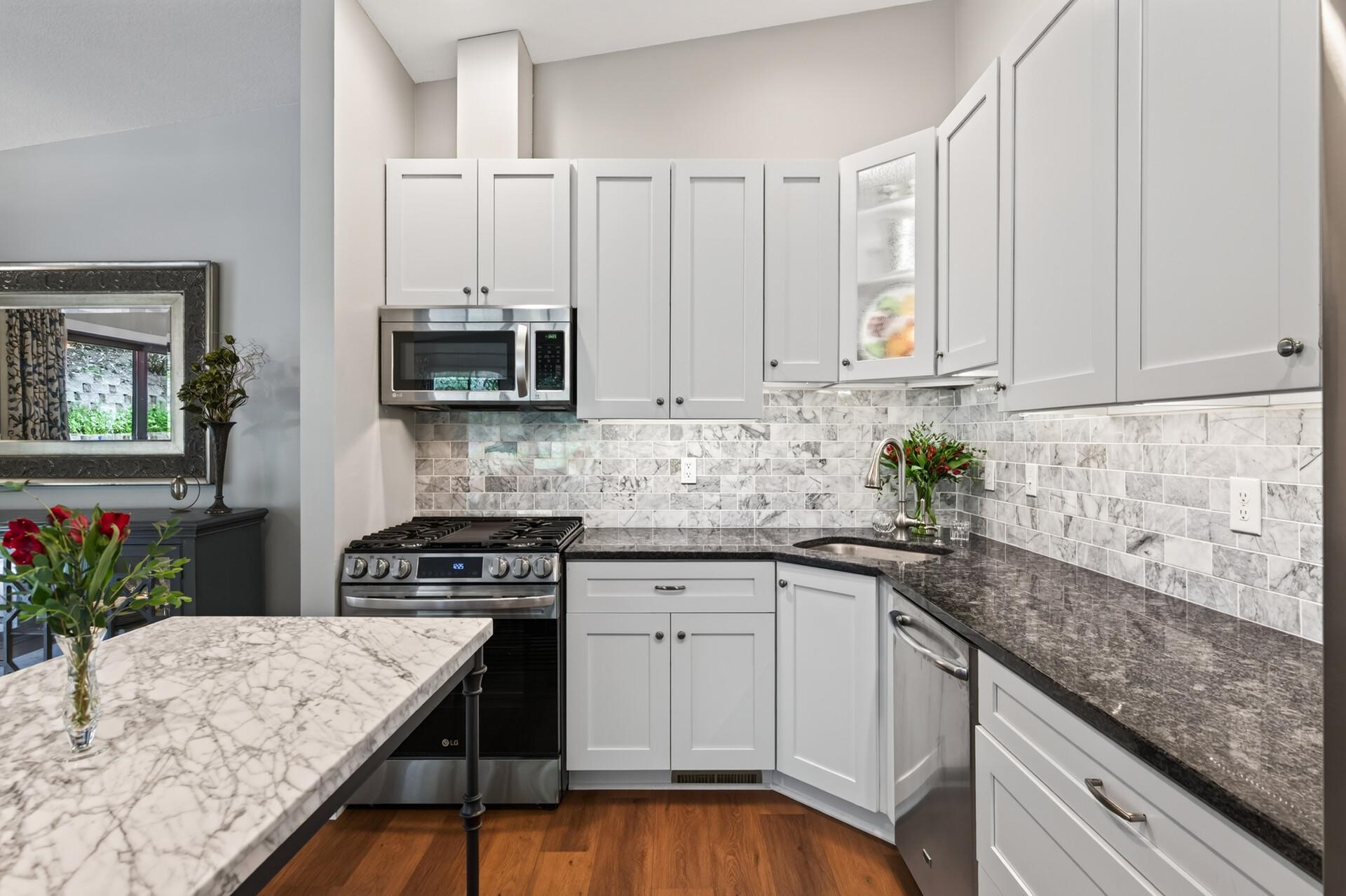 2nd image of 4501 Redwood Cir, Minnetonka, MN 55345 | MLS# 7132002