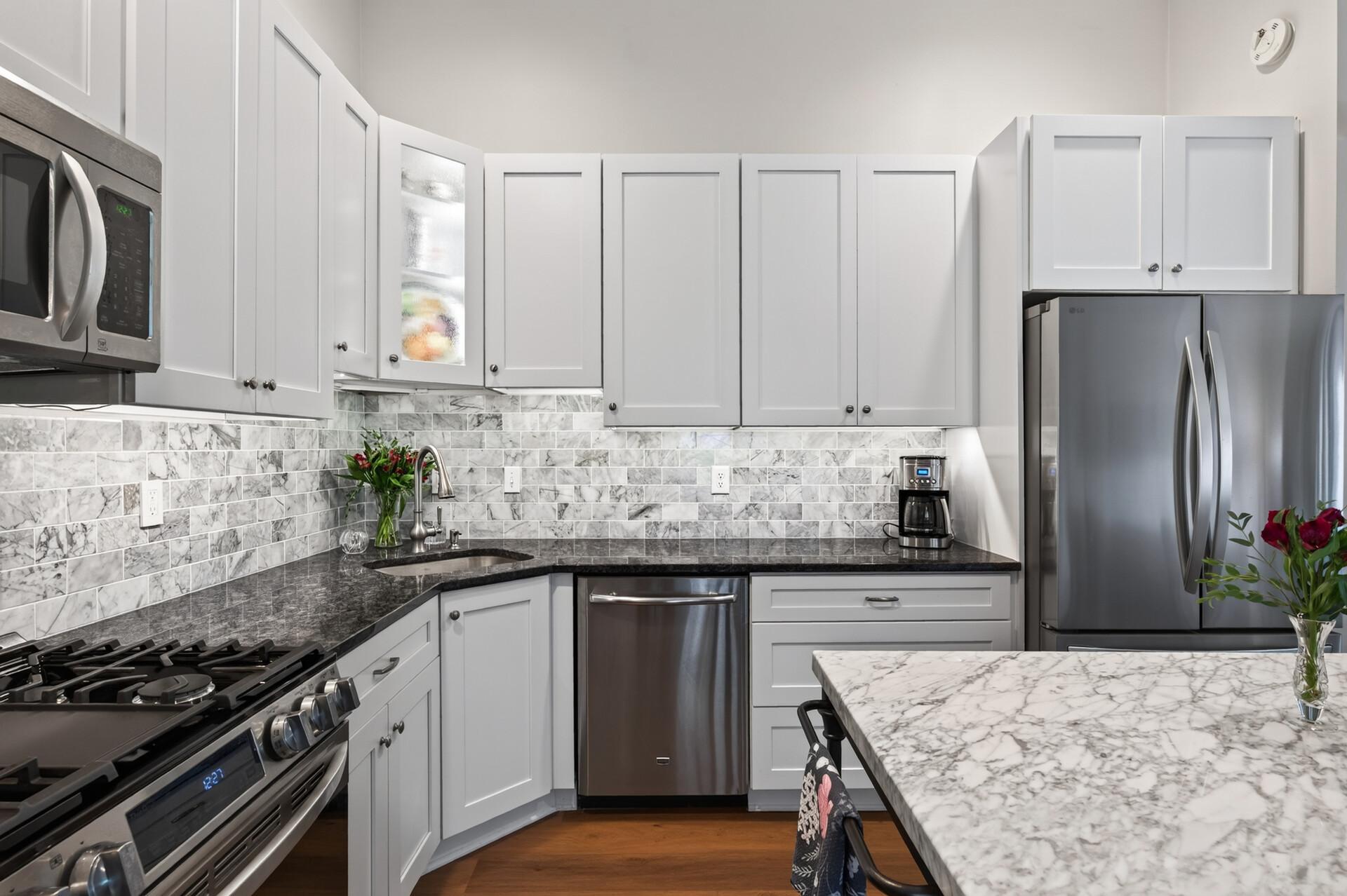 1st image of 4501 Redwood Cir, Minnetonka, MN 55345 | MLS# 7132002