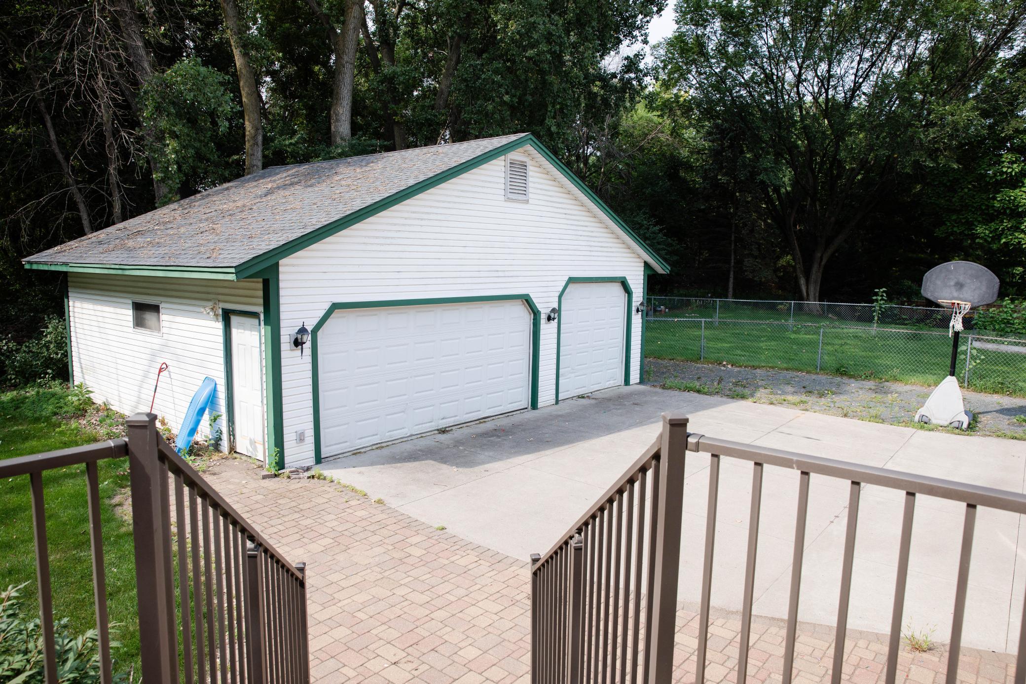 5th image of 930 County Road C E, Maplewood, MN 55109 | MLS# 7132005