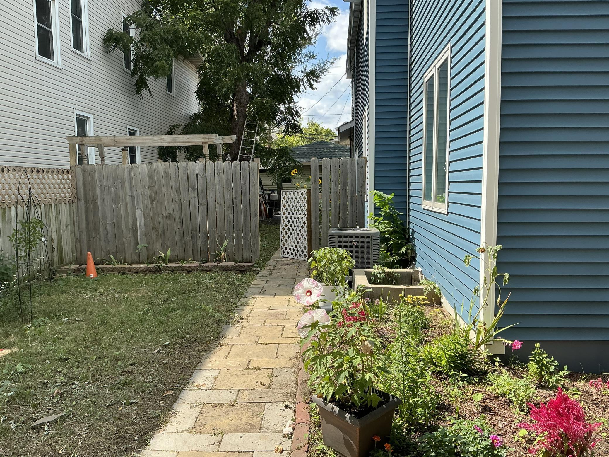 4th image of 2812 Stevens Ave, Minneapolis, MN 55408 | MLS# 7132031