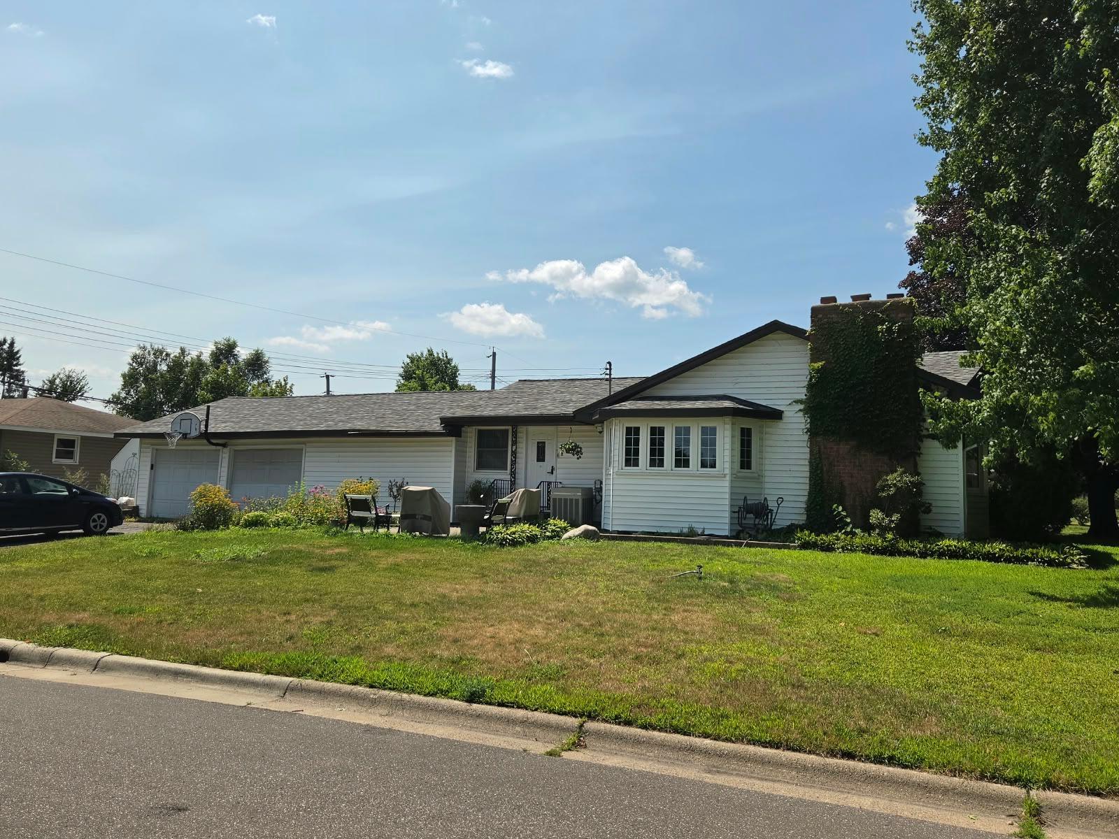 1st image of 4401 Woodbine Ln N, Brooklyn Center, MN 55429 | MLS# 7132074
