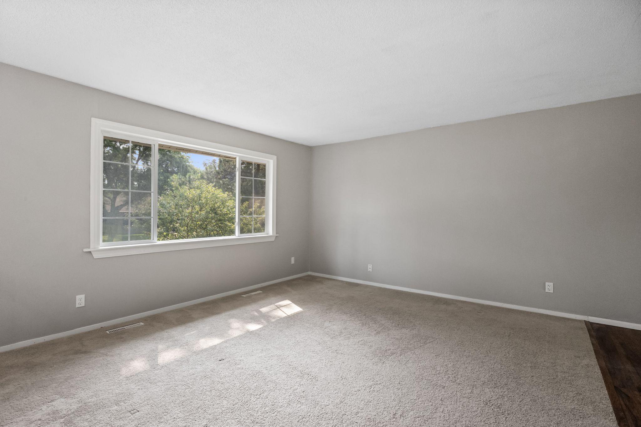 4th image of 10340 Decatur Ave S, Bloomington, MN 55438 | MLS# 7132112