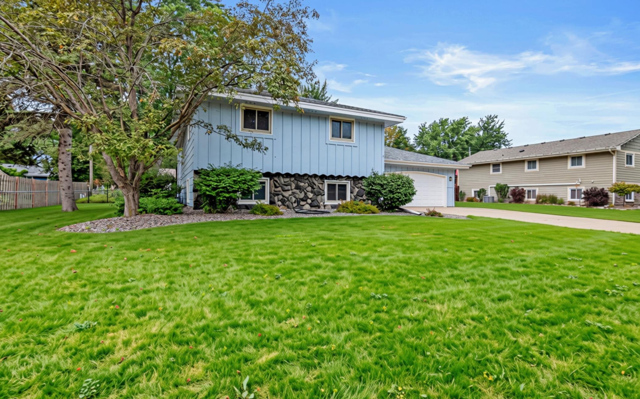 3rd image of 7840 Bona Rd, Mounds View, MN 55112 | MLS# 7132131