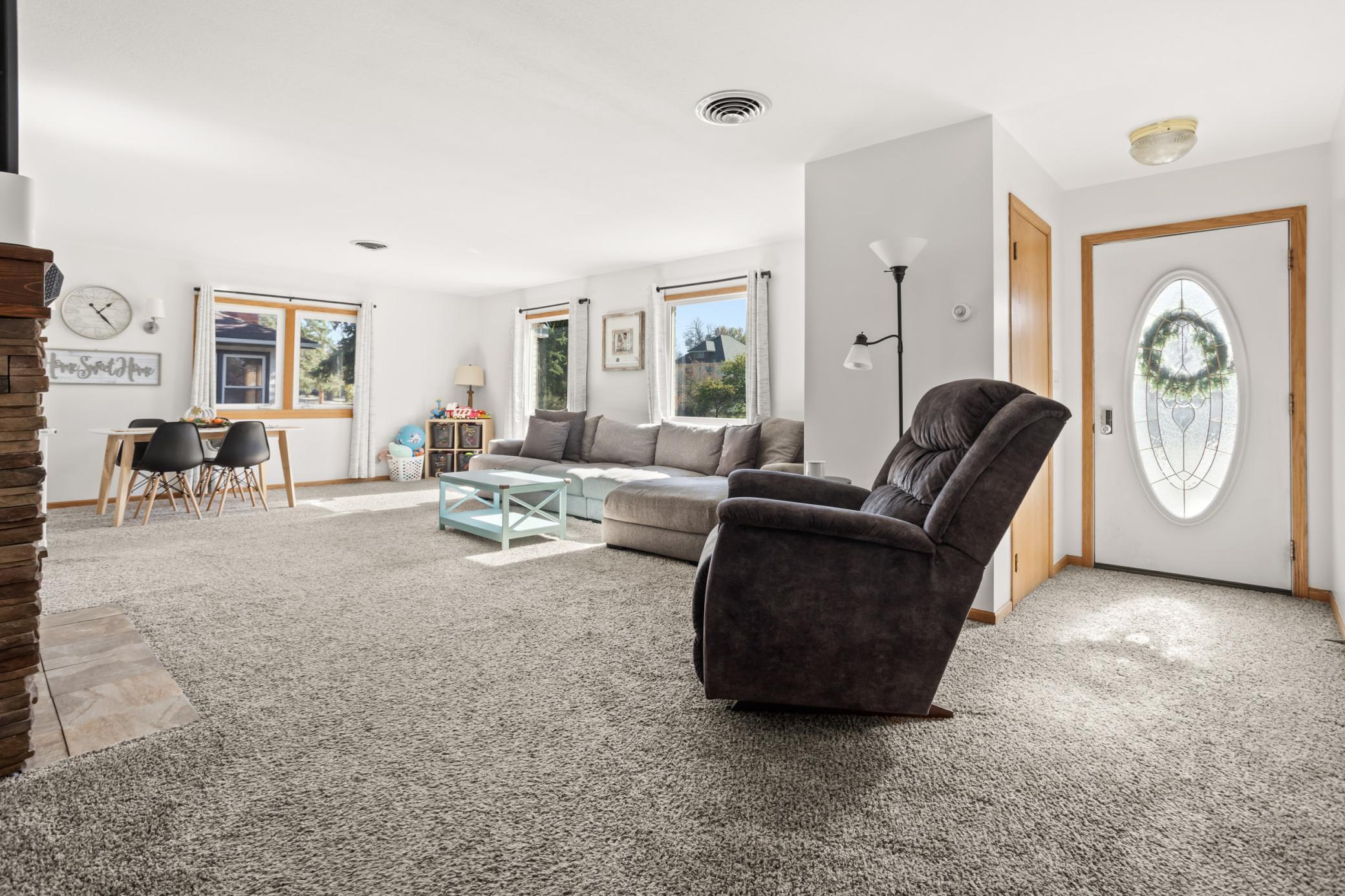 4th image of 332 Willow St E, Detroit Lakes, MN 56501 | MLS# 7132134