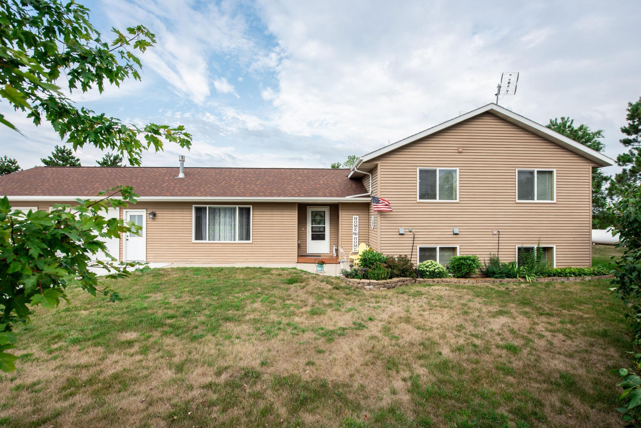 3rd image of 614 W Colfax St, Parkers Prairie, MN 56361 | MLS# 7132163