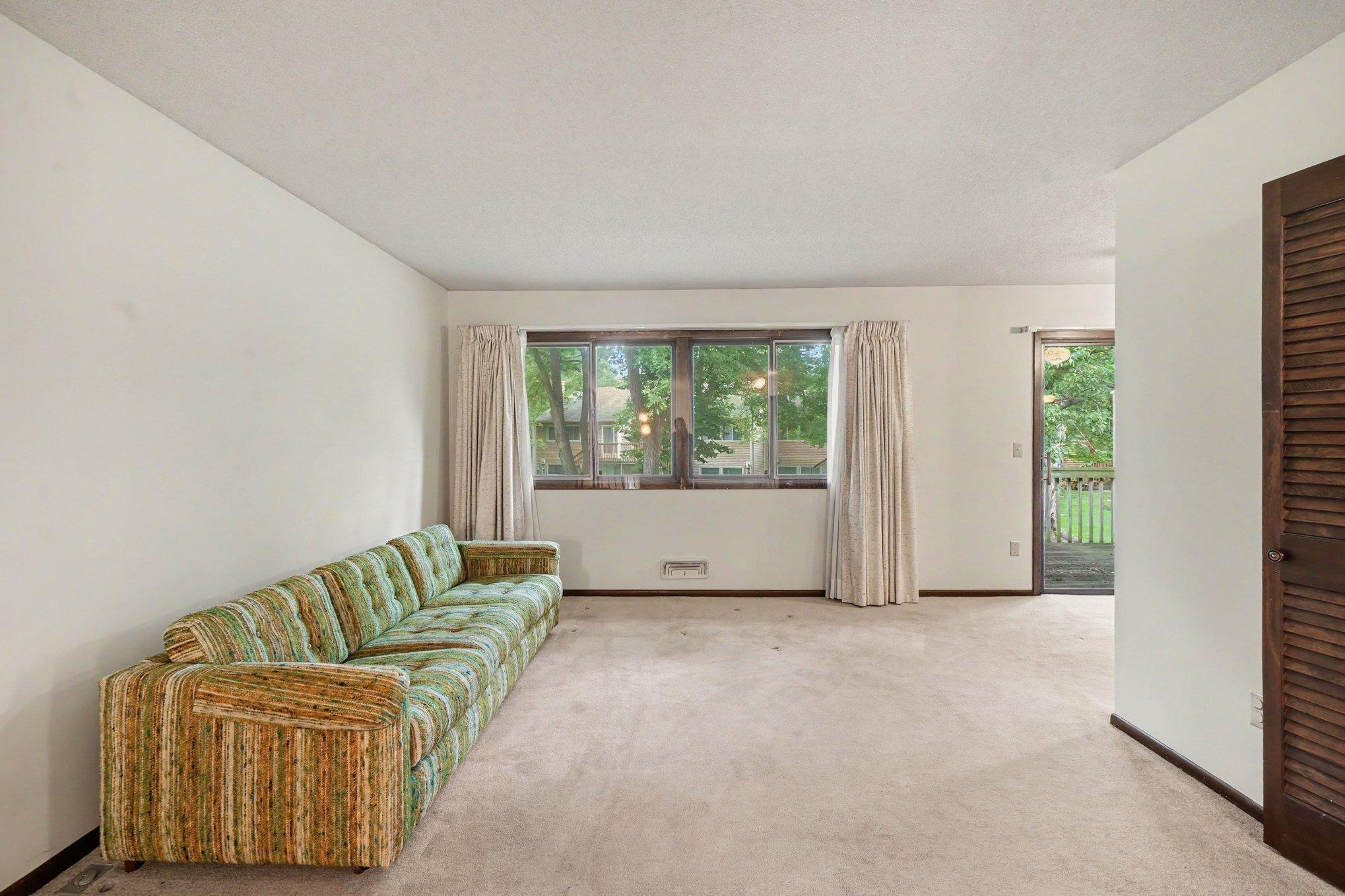 4th image of 12481 Drake St Nw, Coon Rapids, MN 55448 | MLS# 7132185
