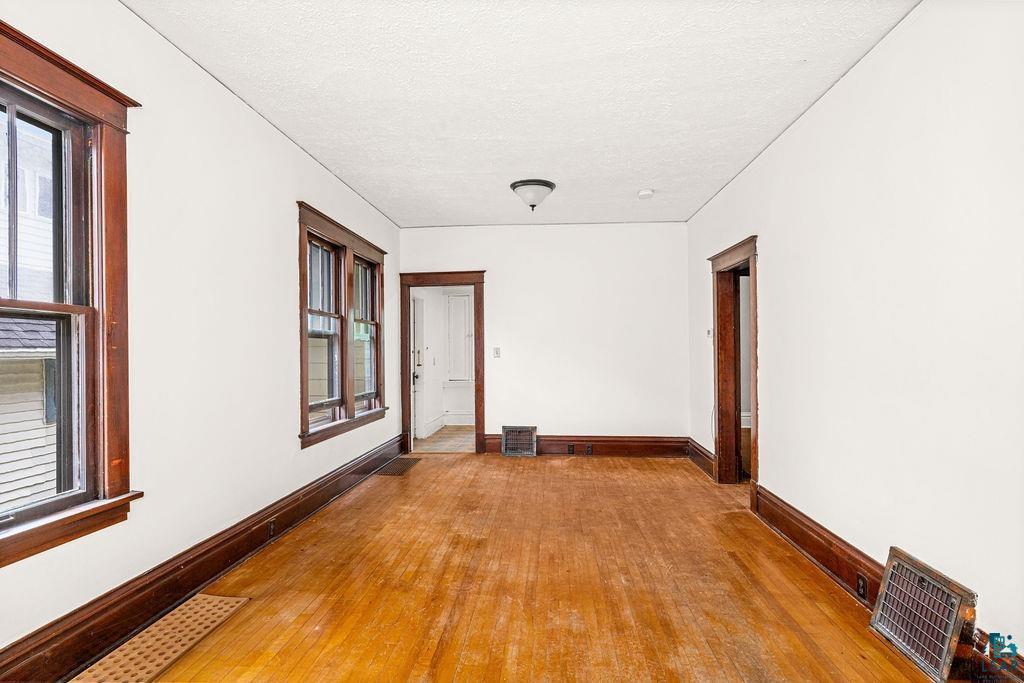 5th image of 421 N 11Th Ave W, Duluth, MN 55806 | MLS# 7132210