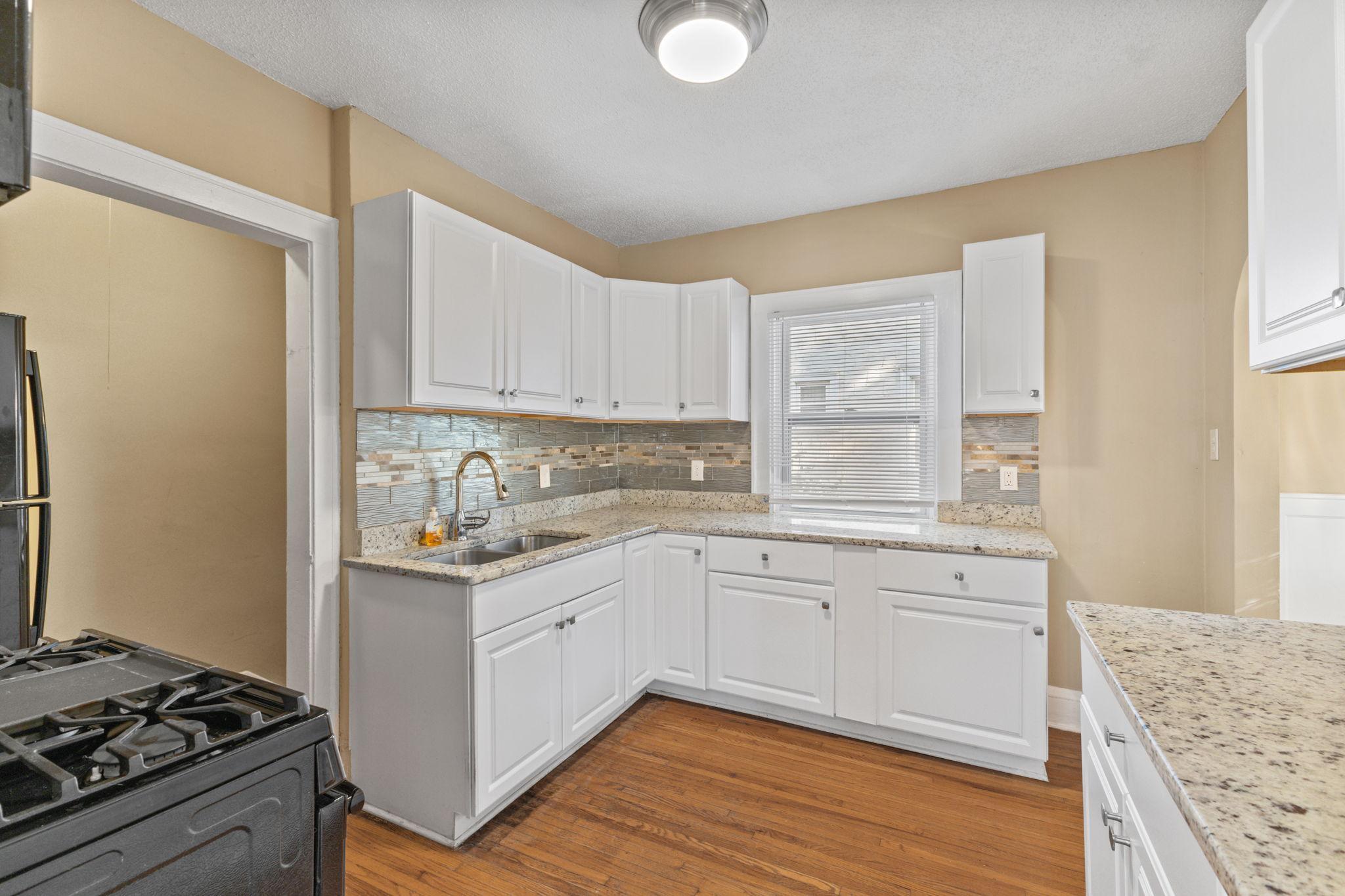 Photo 5 of Single family home for sale at 1618 Vincent Ave N, Minneapolis, MN 55411 | MLS# 7132217 | Listing updated on 2026-09-05