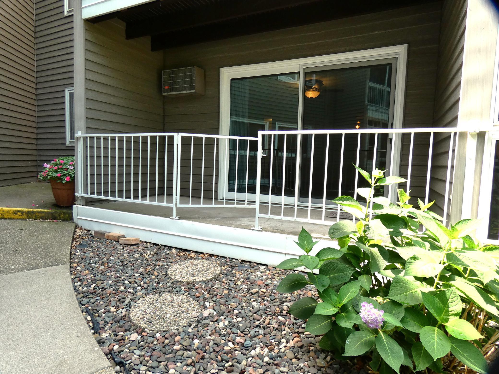 2nd image of 135 Viking Dr E, Little Canada, MN 55117