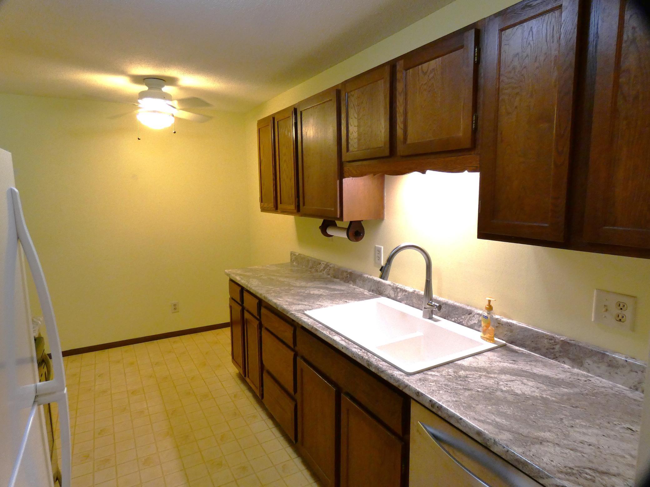 4th image of 135 Viking Dr E #110, Little Canada, MN 55117 | MLS# 7132219