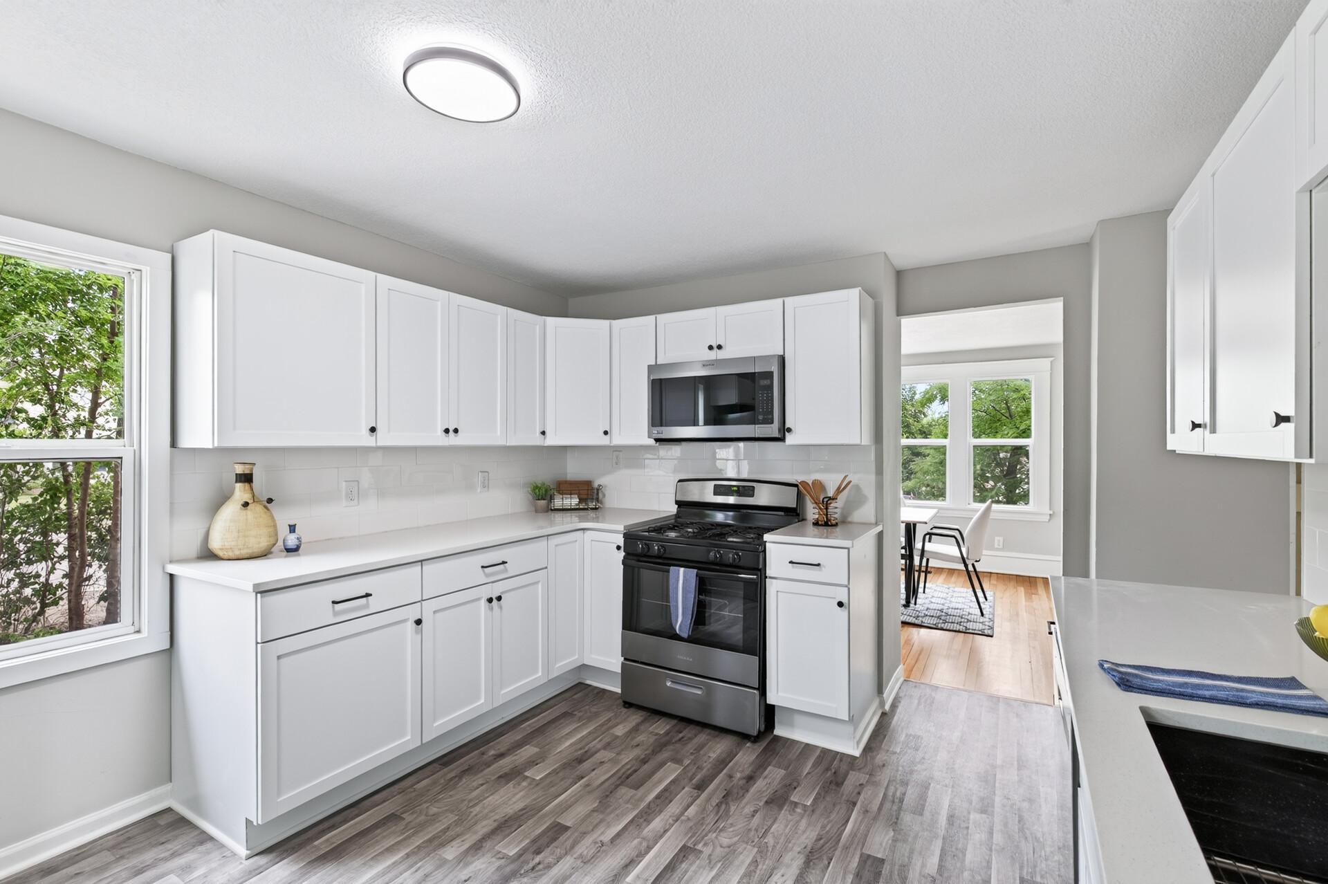 2nd image of 156 Granite St, Saint Paul, MN 55117 | MLS# 7132383