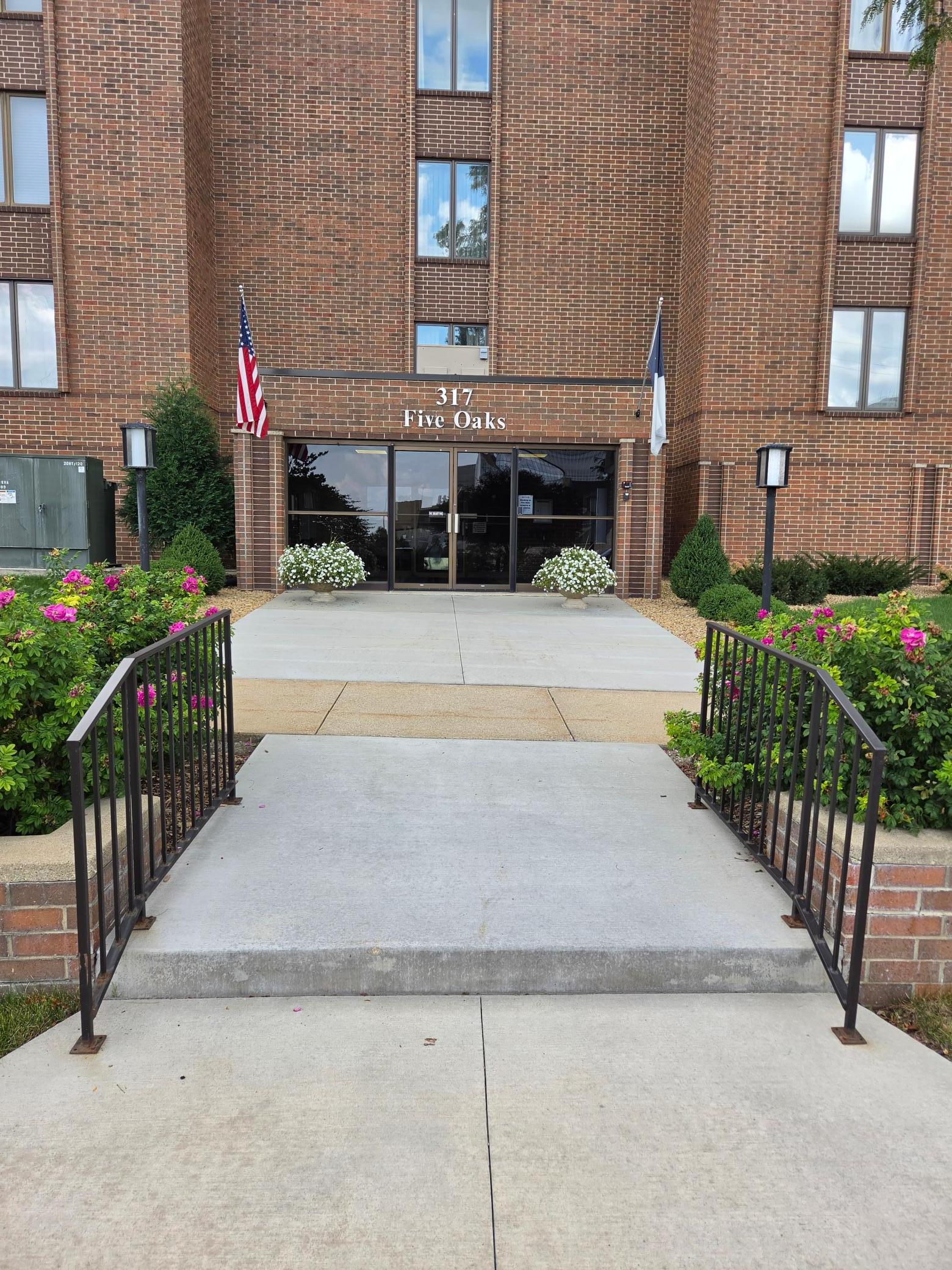 1st image of 317 Sw 6th Ave Sw #209, Rochester, MN 55902 | MLS# 7132533