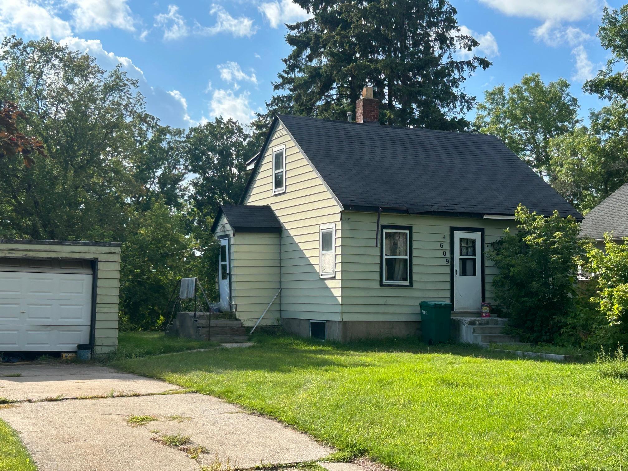 1st image of 609 Nw 9th Ave, Grand Rapids, MN 55744 | MLS# 7132667