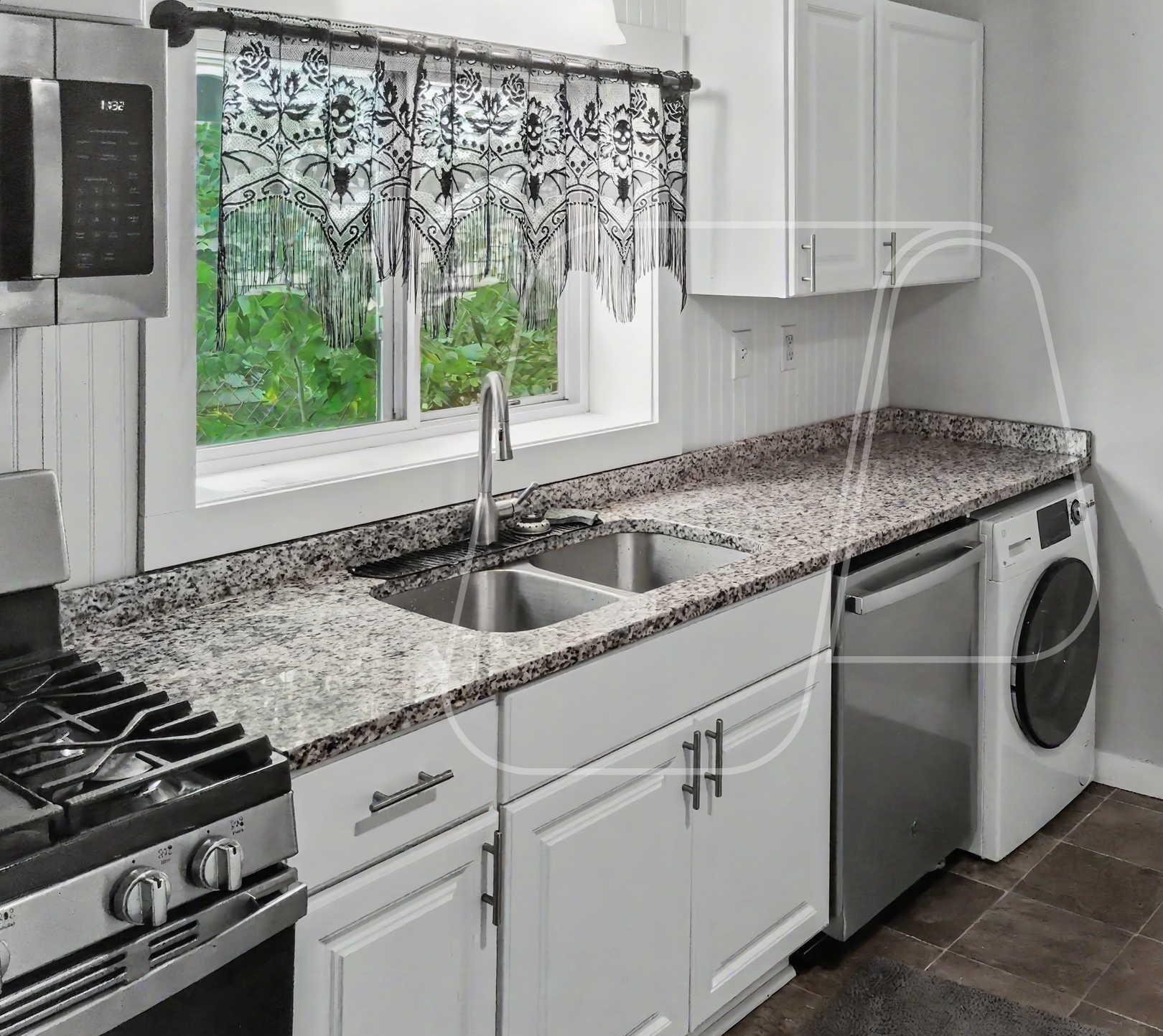 2nd image of 652 Watson Ave, Saint Paul, MN 55102 | MLS# 7132674