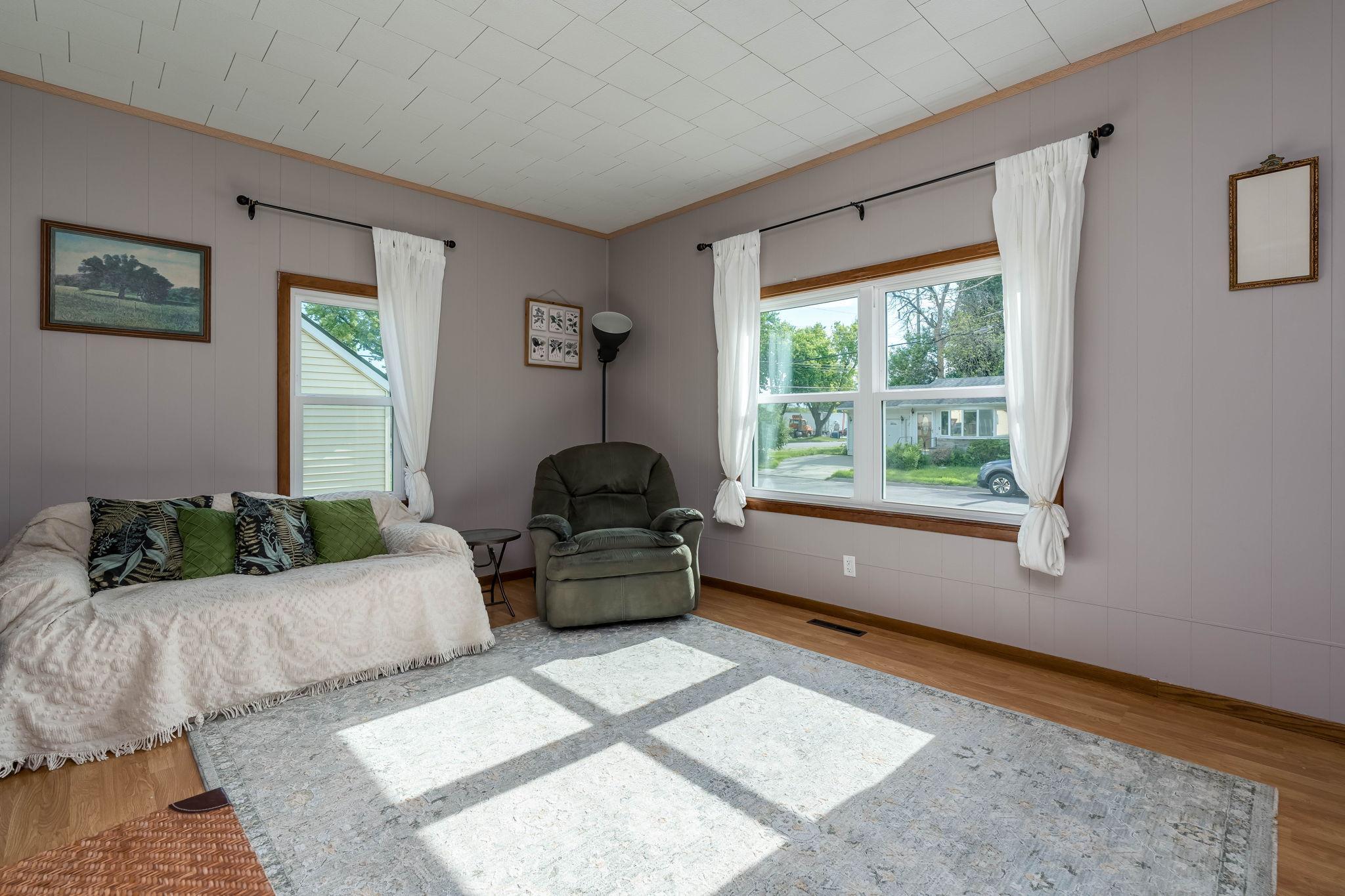 5th image of 1041 Quincy St, North Mankato, MN 56003 | MLS# 7132727