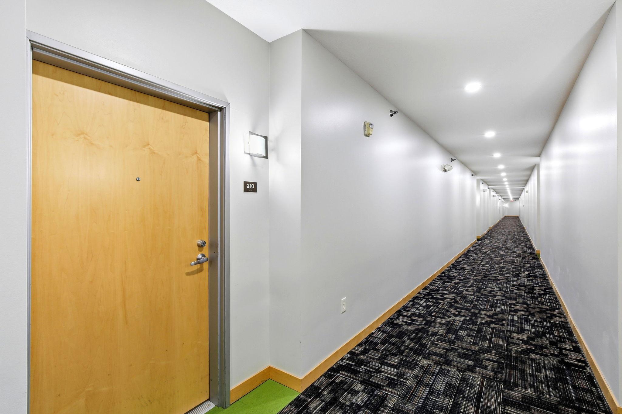 2nd image of 2600 University Ave Se, Minneapolis, MN 55414