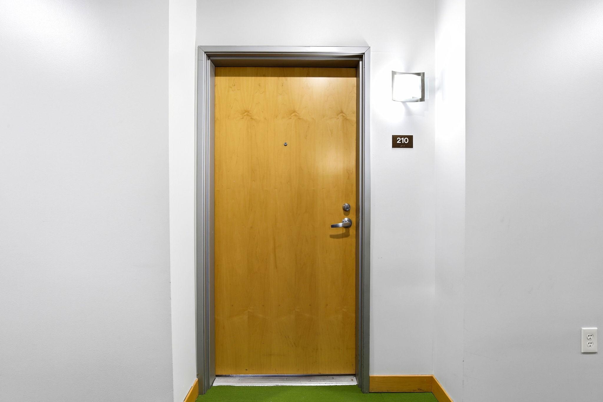 23rd image of 2600 University Ave Se #210, Minneapolis, MN 55414 | MLS# 7132834