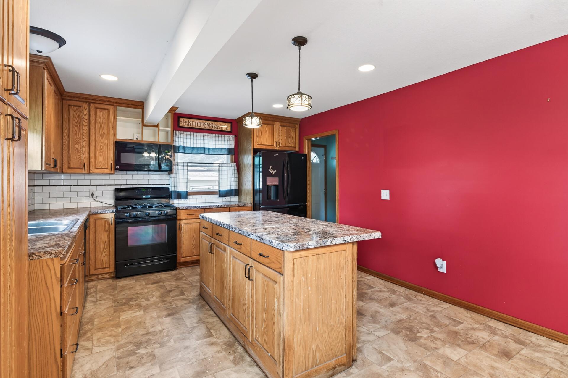 5th image of 4422 Madison St Ne, Columbia Heights, MN 55421 | MLS# 7132895