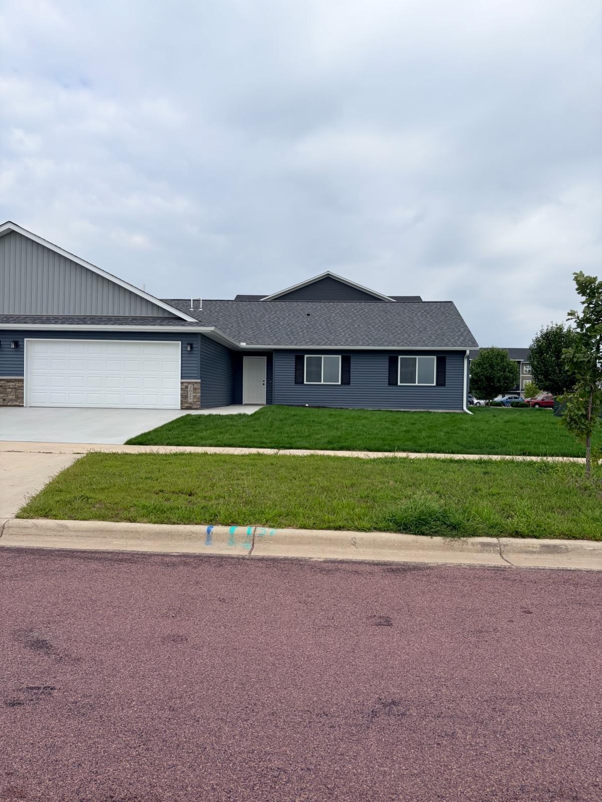 1st image of 2025 Clark St, Saint Peter, MN 56082 | MLS# 7132940
