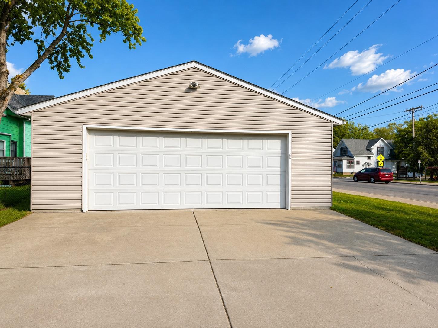 2nd image of 303 20th Ave N, Saint Cloud, MN 56303 | MLS# 7133049