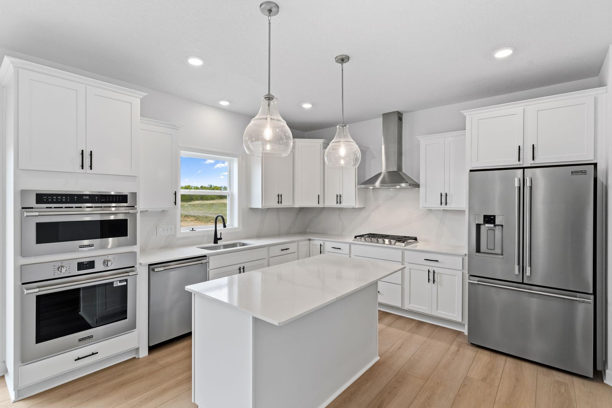 2nd image of 664 Sierra Pkwy, Waconia, MN 55387 | MLS# 7133088