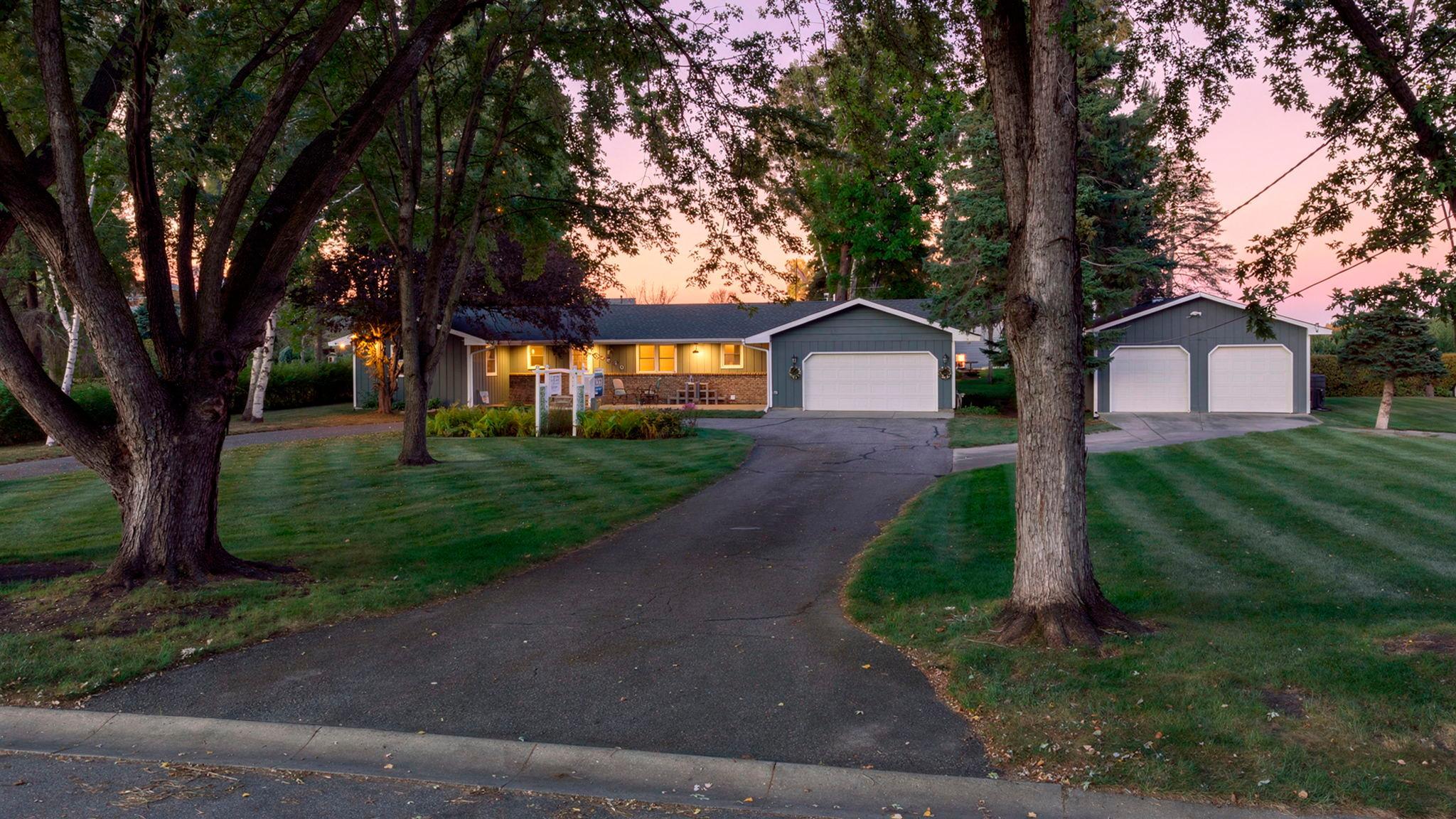 2nd image of 240 Pine Cir, Annandale, MN 55302 | MLS# 7133222