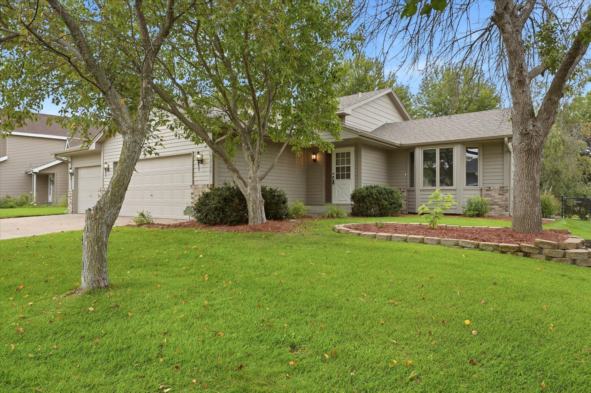 2nd image of 9225 Queens Gdns, Brooklyn Park, MN 55443 | MLS# 7133308