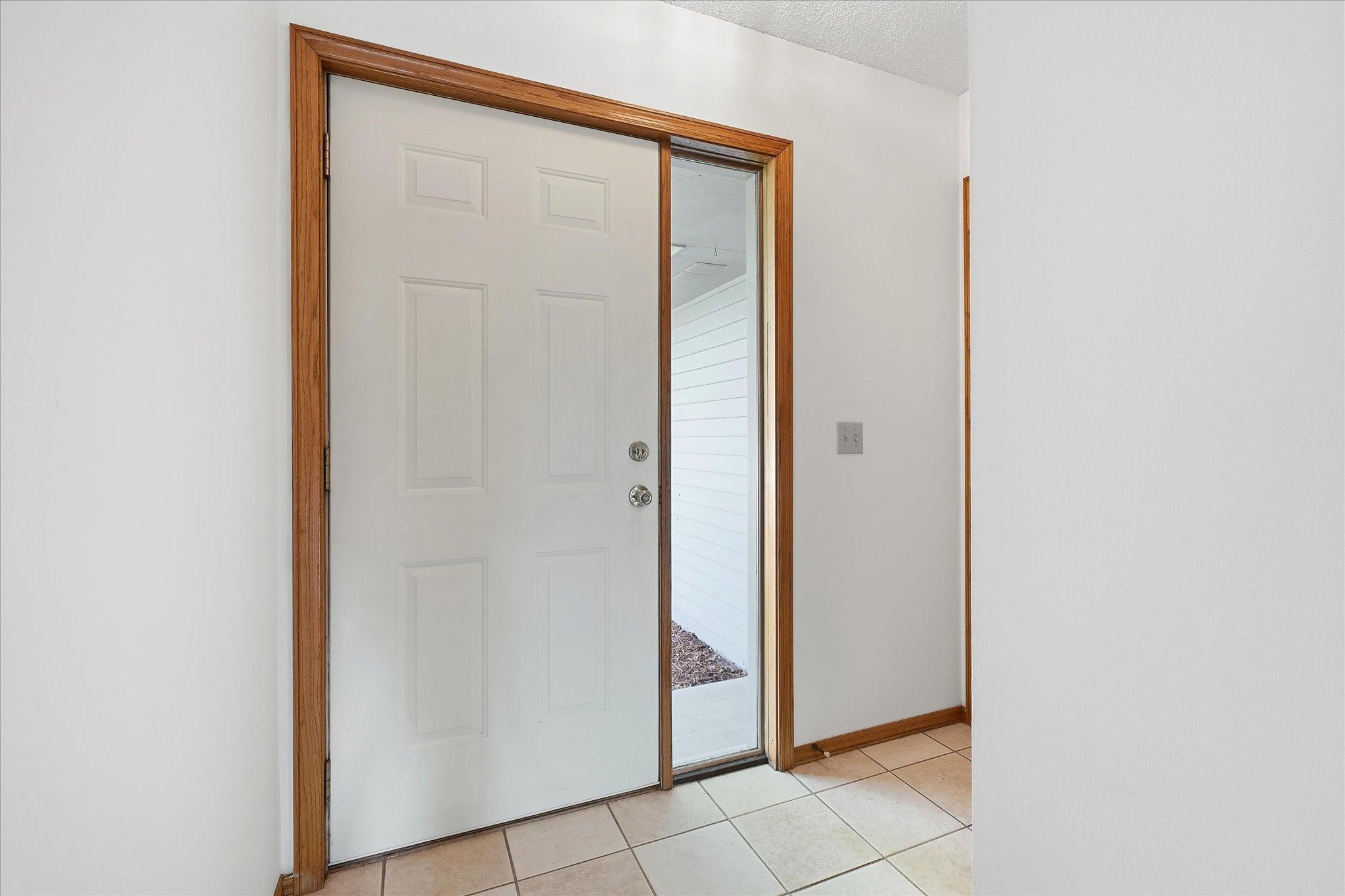 5th image of 9225 Queens Gdns, Brooklyn Park, MN 55443 | MLS# 7133308