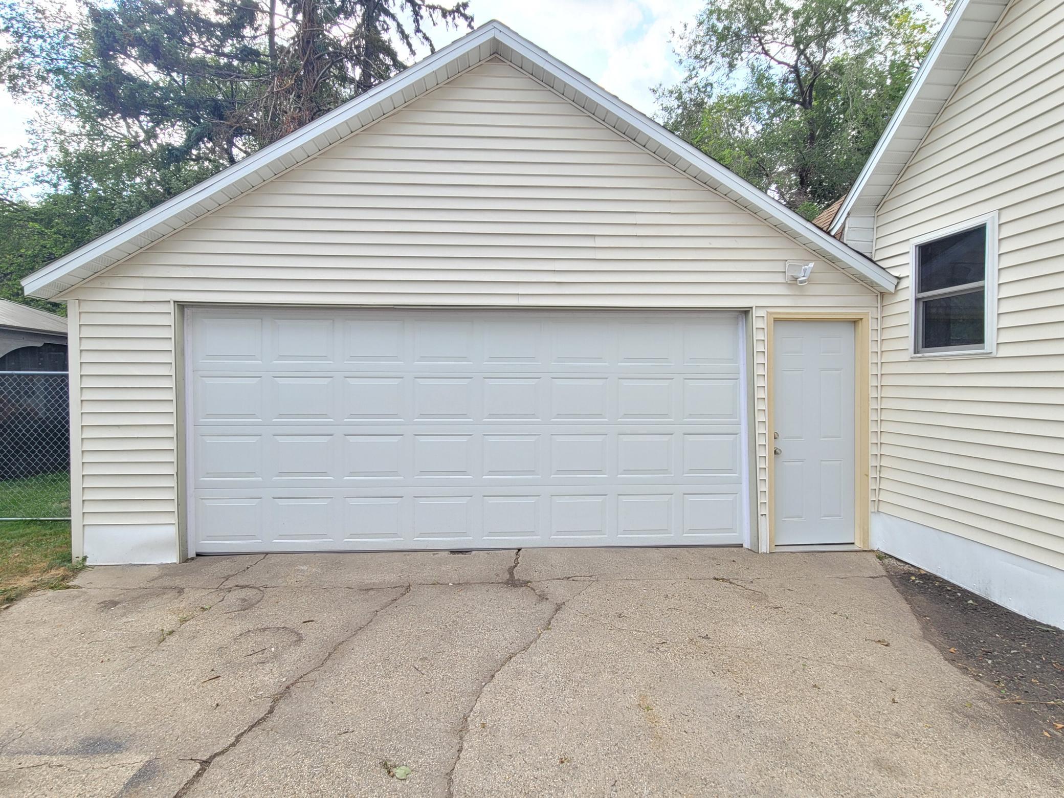 4th image of 311 14Th St N, Moorhead, MN 56560 | MLS# 7133428