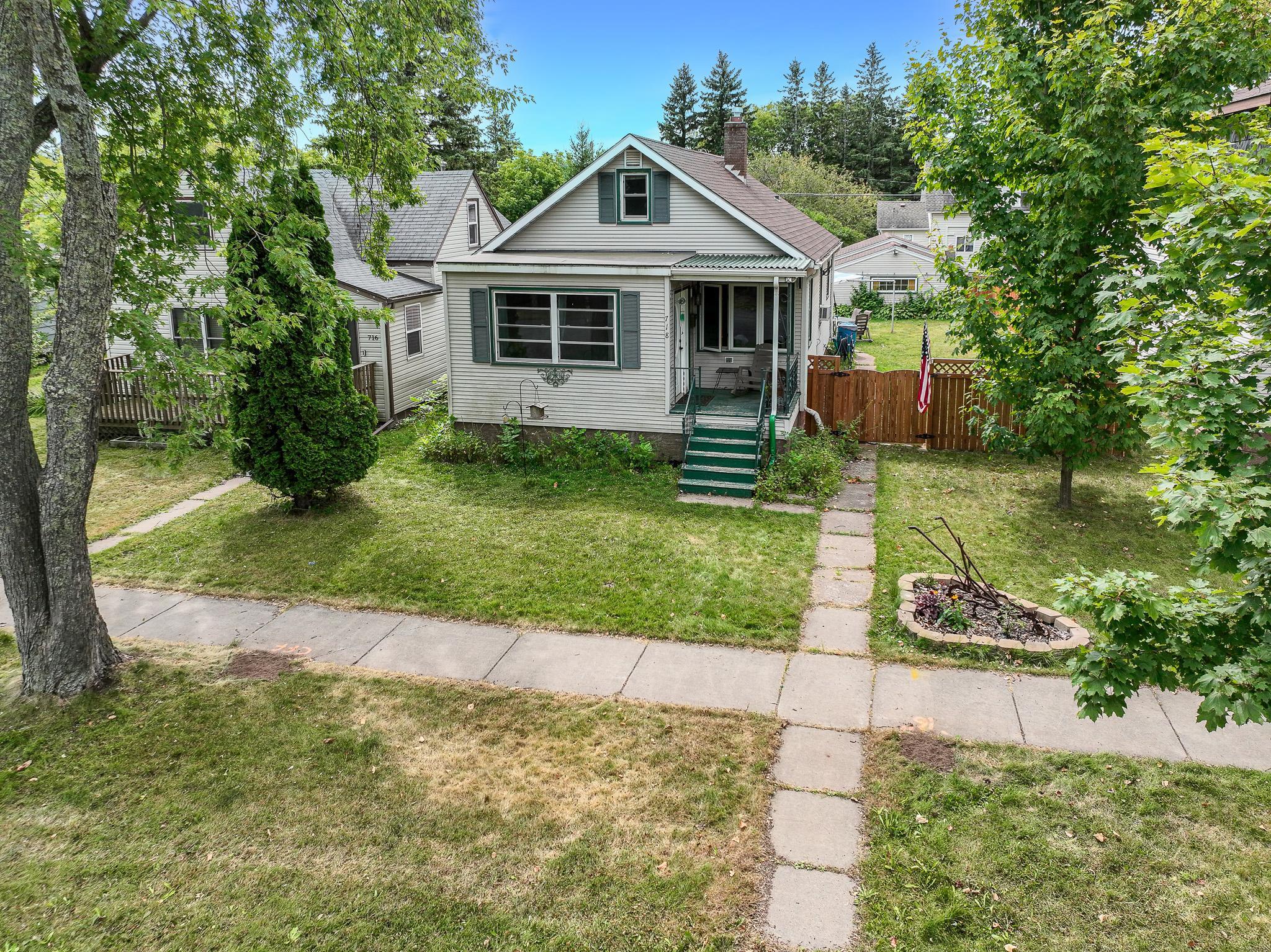 1st image of 718 Broadway St, Superior, WI 54880 | MLS# 7133465
