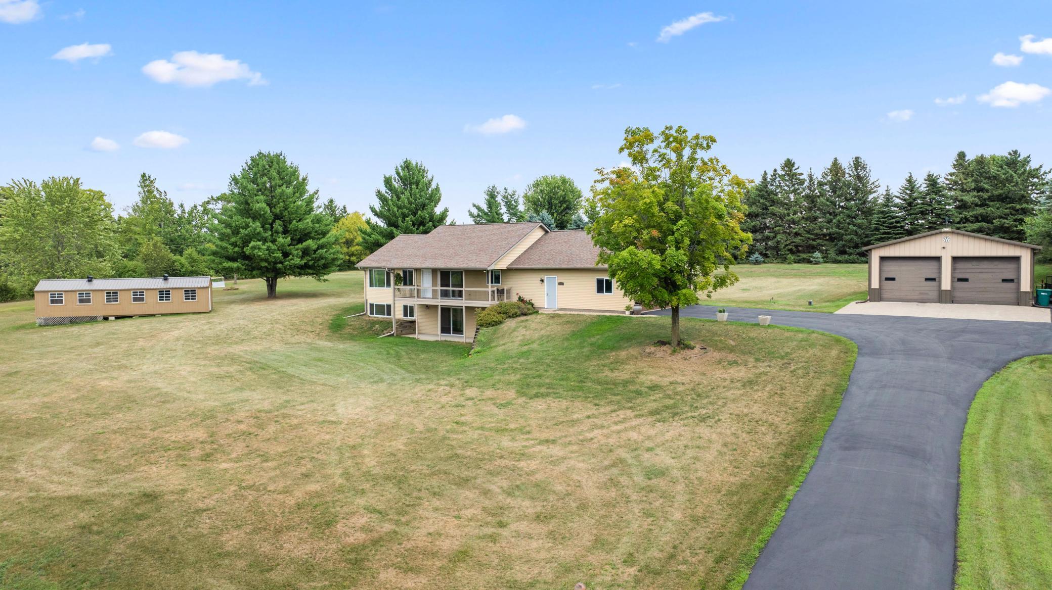 5th image of 671 Kinney Rd, Hudson, WI 54016 | MLS# 7133525