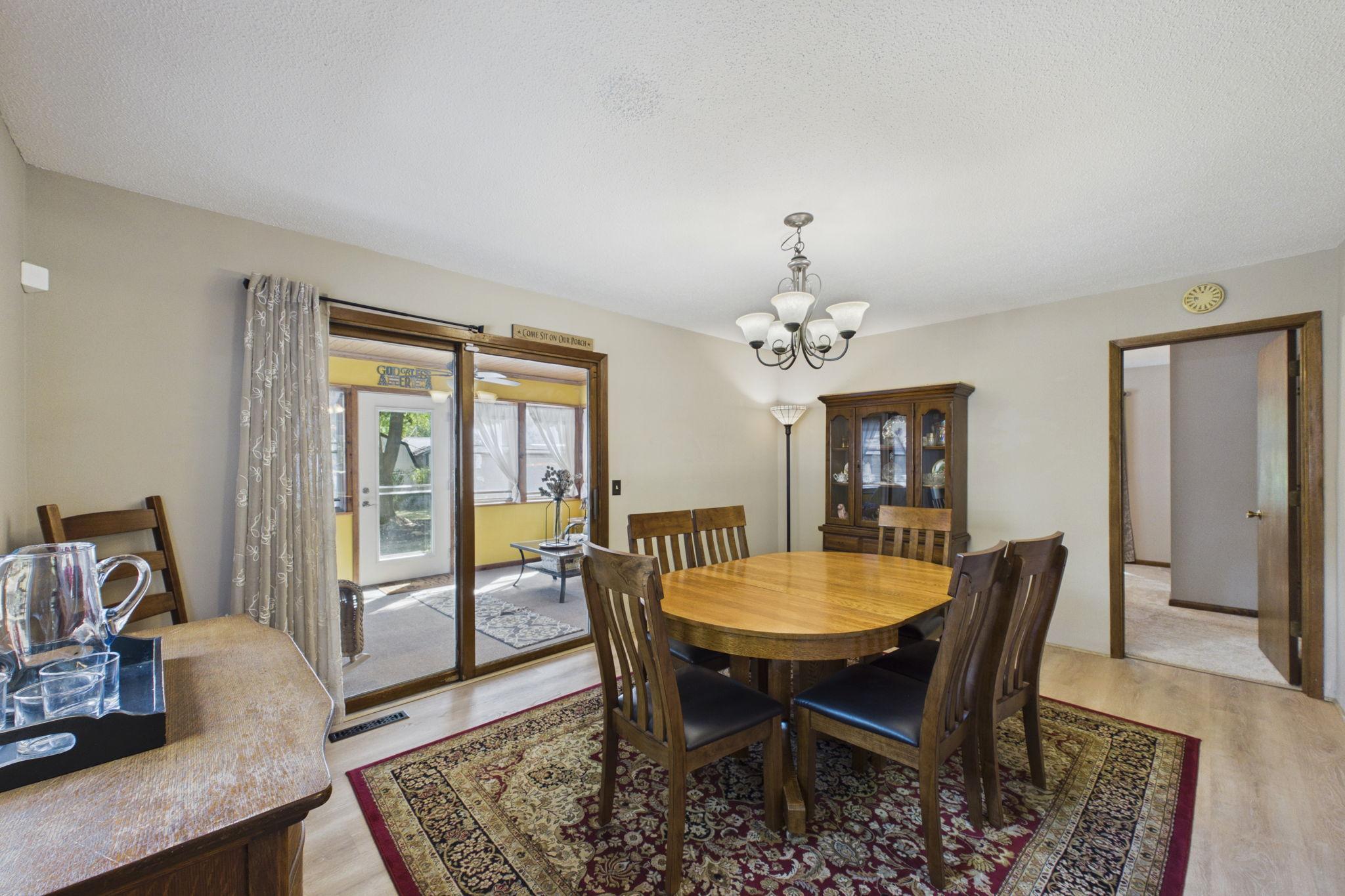 5th image of 1474 Burke Ave E, Maplewood, MN 55109 | MLS# 7133584